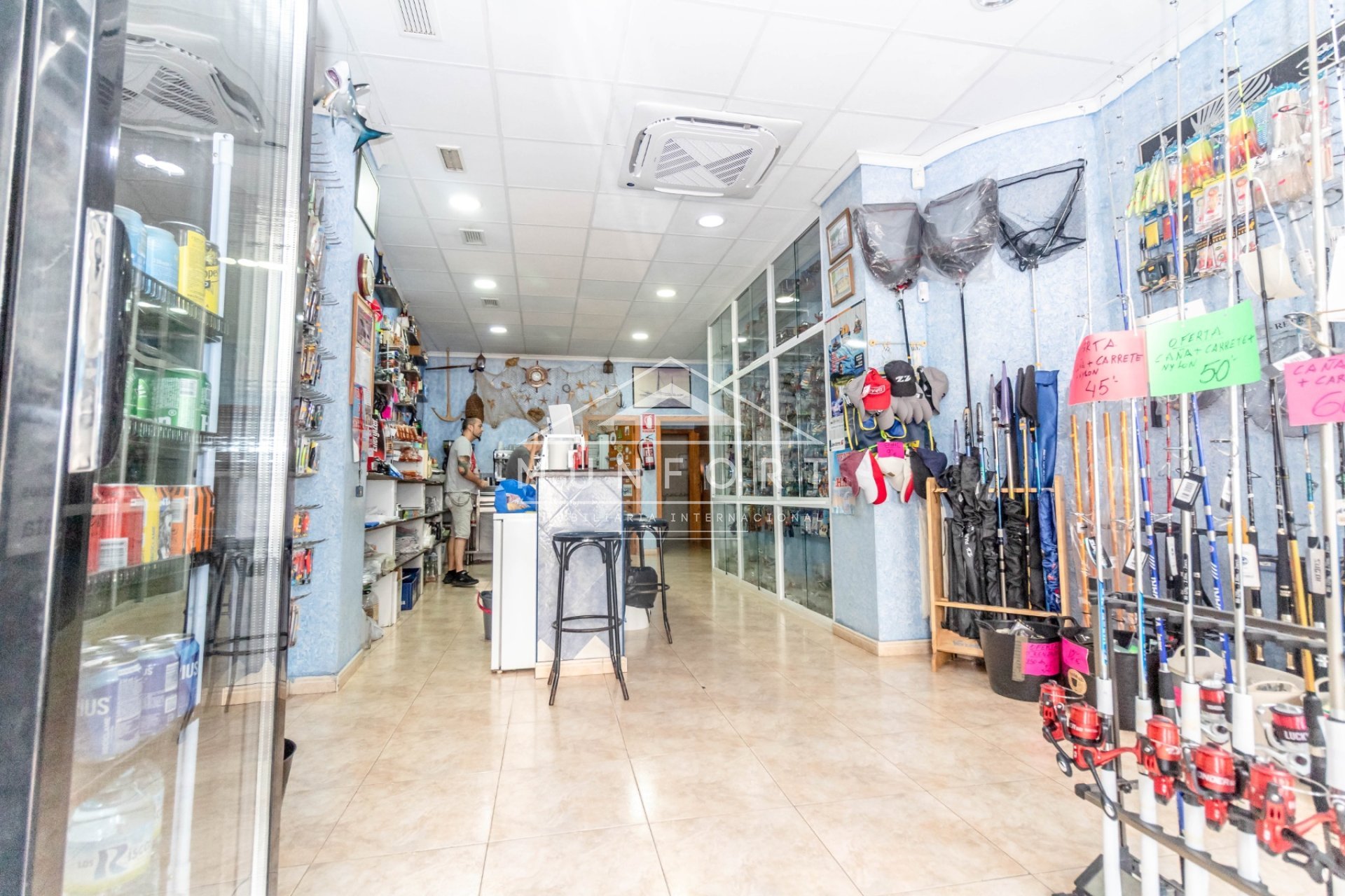Resale - Commercial premises -
Torrevieja - Centro - Torrevieja