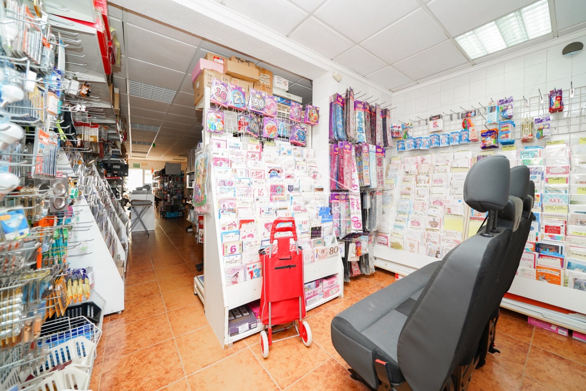 Resale - Commercial premises -
Torrevieja - El Salado - Torrevieja