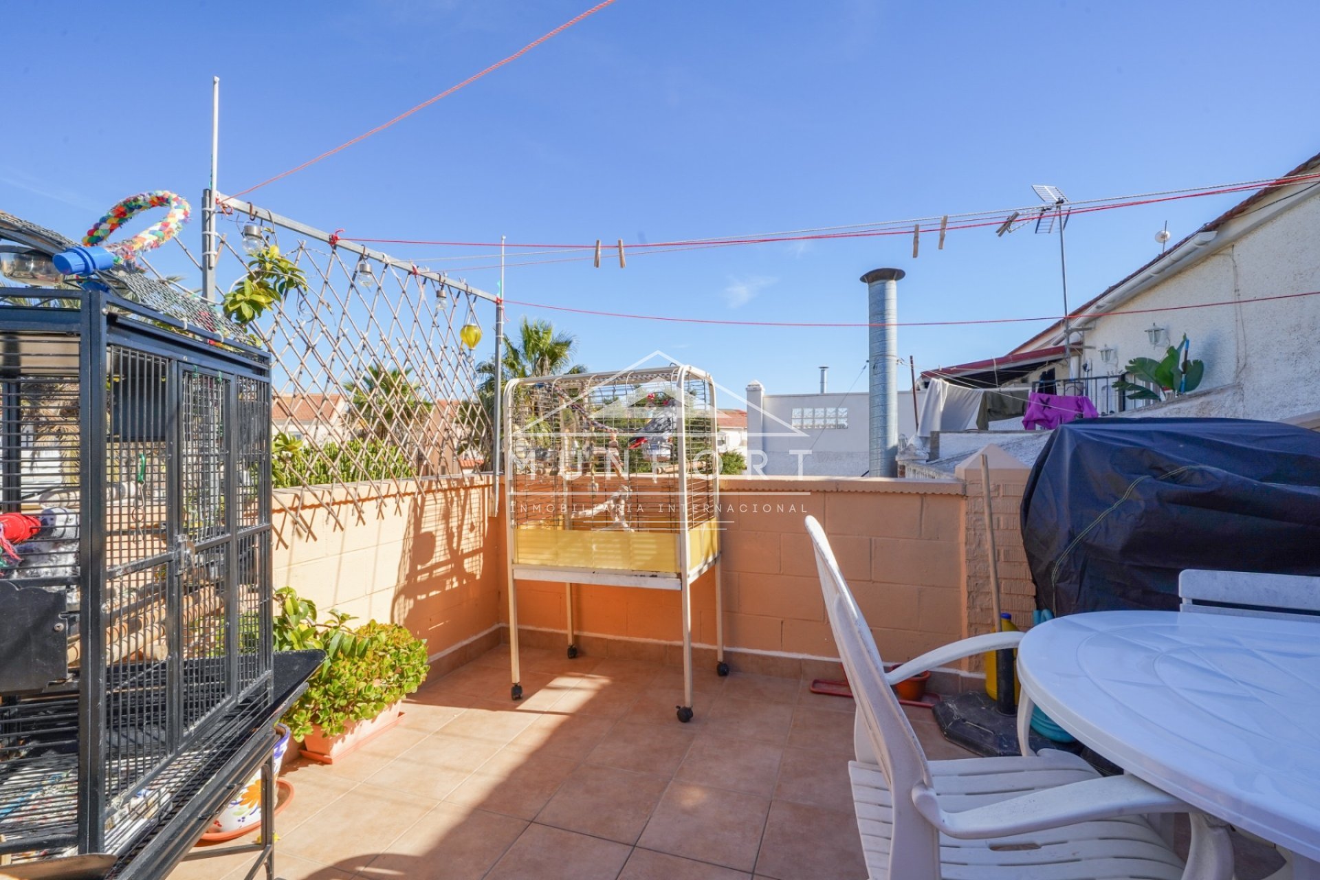 Resale - Commercial premises -
Torrevieja - El Salado - Torrevieja