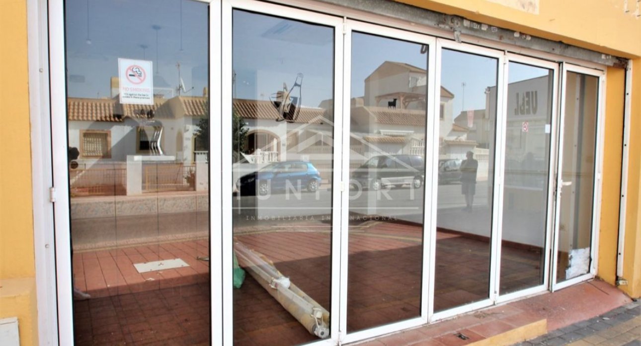 Resale - Commercial premises -
Torrevieja - La Torreta - Torrevieja