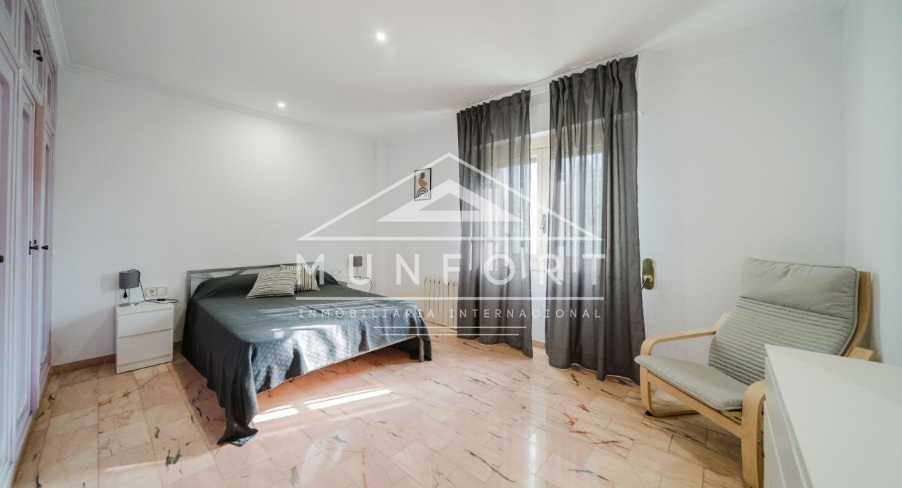 Resale - Country Houses -
ALICANTE - Alicante