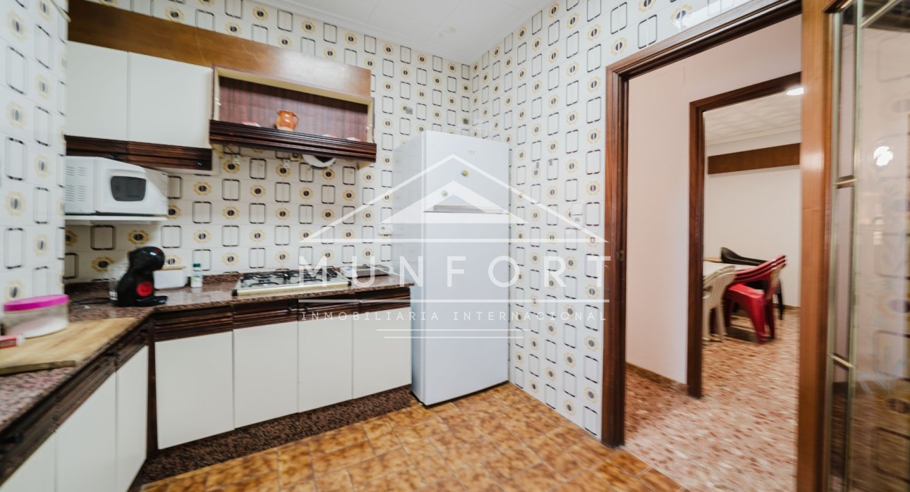 Resale - Country Houses -
ALICANTE - Alicante