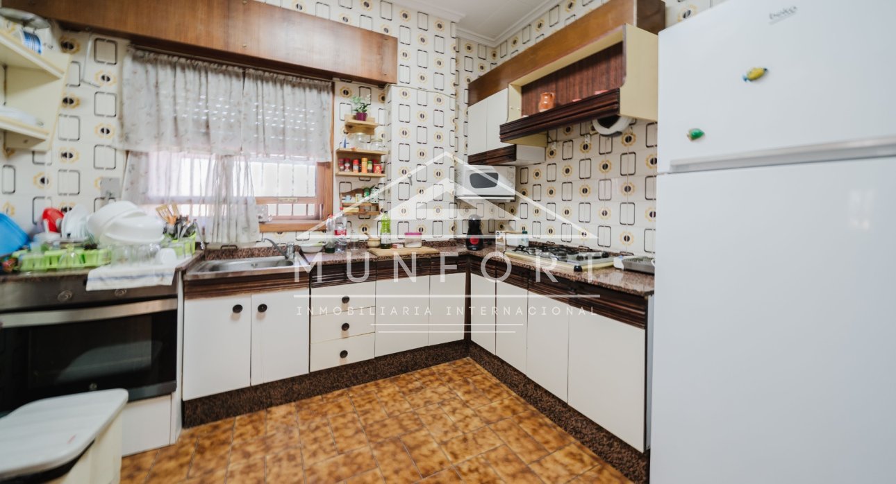 Resale - Country Houses -
ALICANTE - Alicante