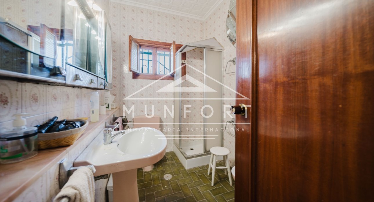 Resale - Country Houses -
ALICANTE - Alicante