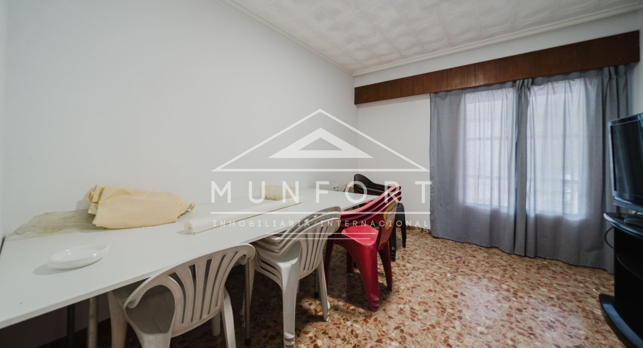 Resale - Country Houses -
ALICANTE - Alicante