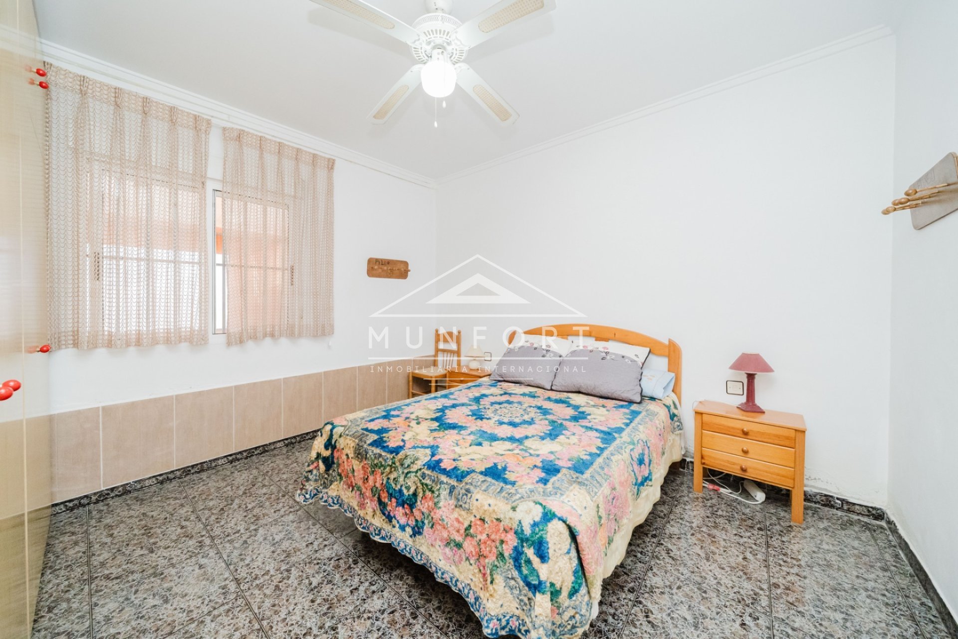 Resale - Country Houses -
Guardamar del Segura