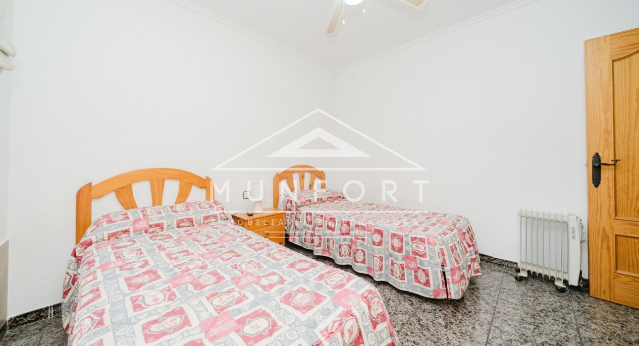 Resale - Country Houses -
Guardamar del Segura