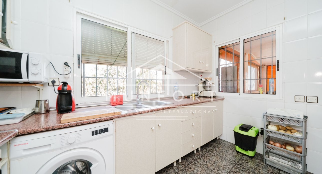 Resale - Country Houses -
Guardamar del Segura