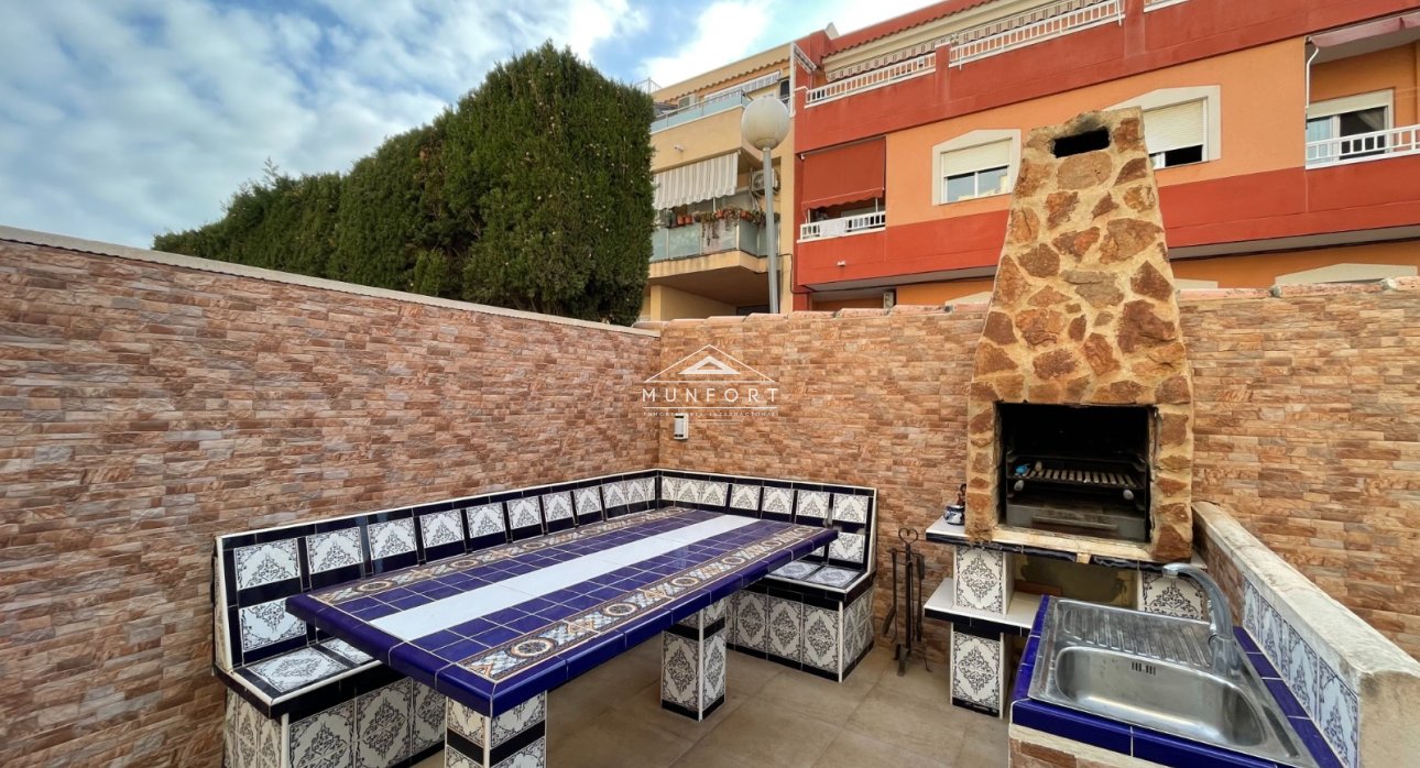 Resale - Duplex -
Torrevieja