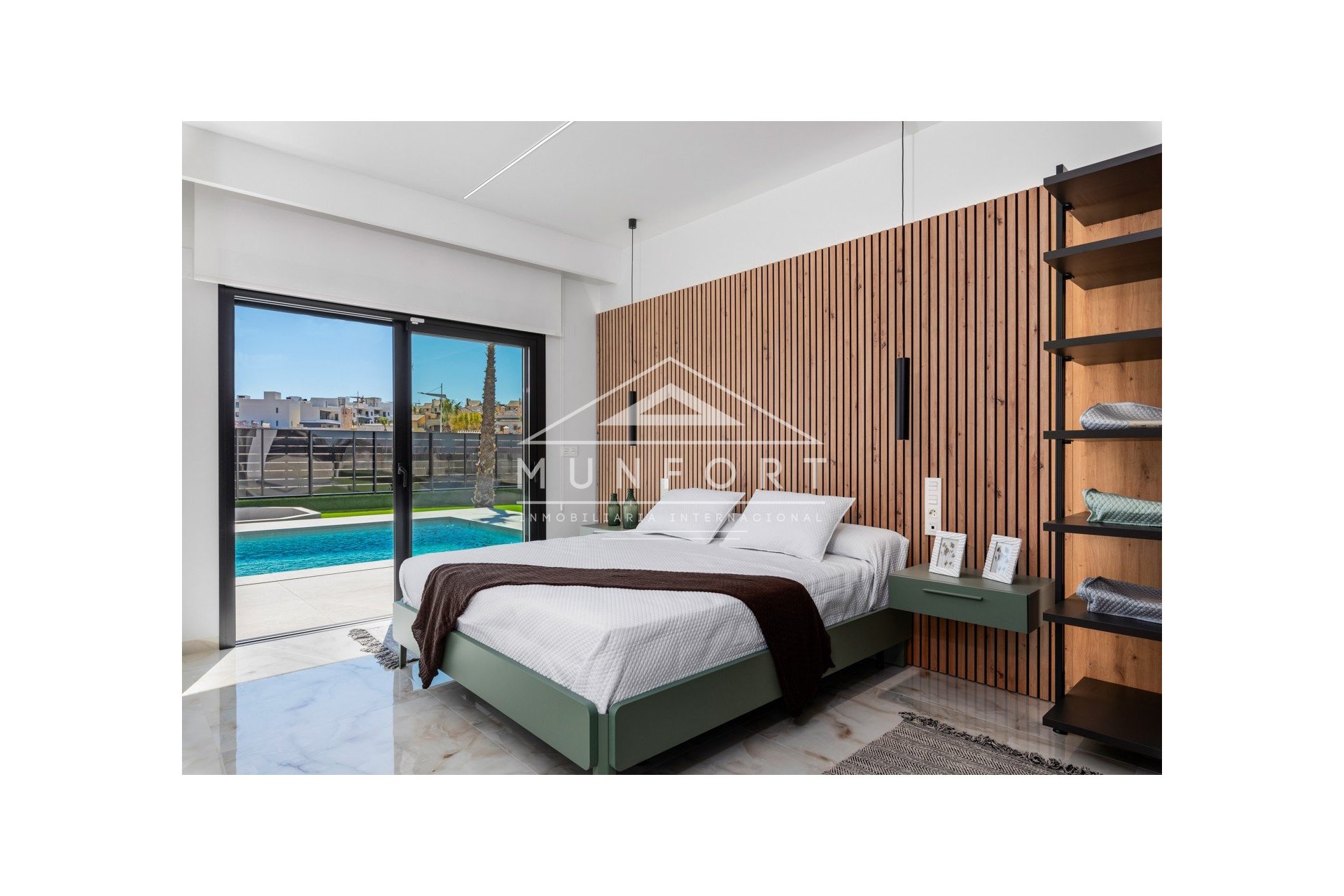 Resale - Luxury Villas -
Algorfa - Club de Golf La Finca - Algorfa