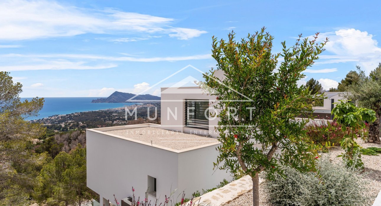 Resale - Luxury Villas -
Altea
