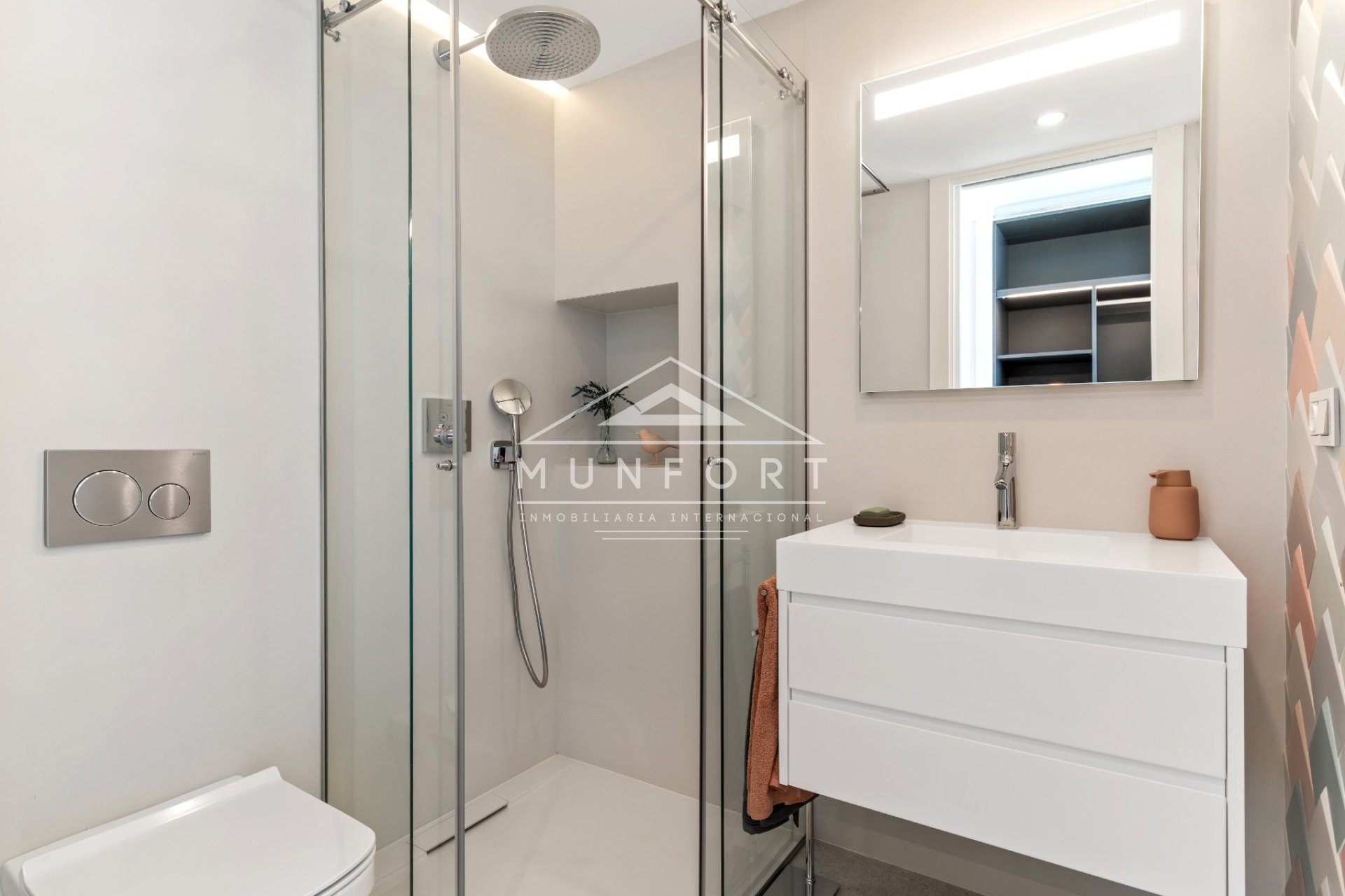 Resale - Luxury Villas -
Altea