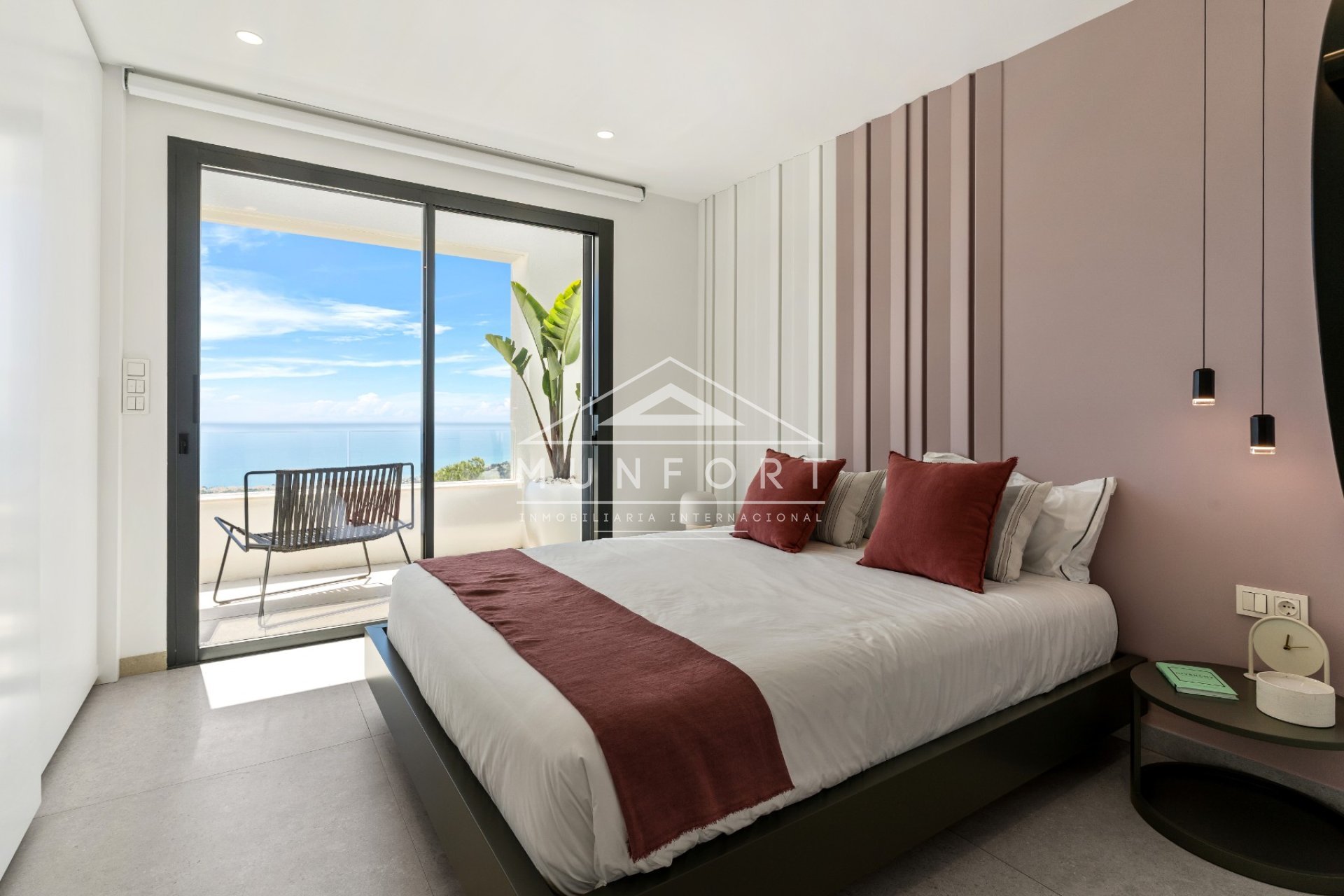 Resale - Luxury Villas -
Altea