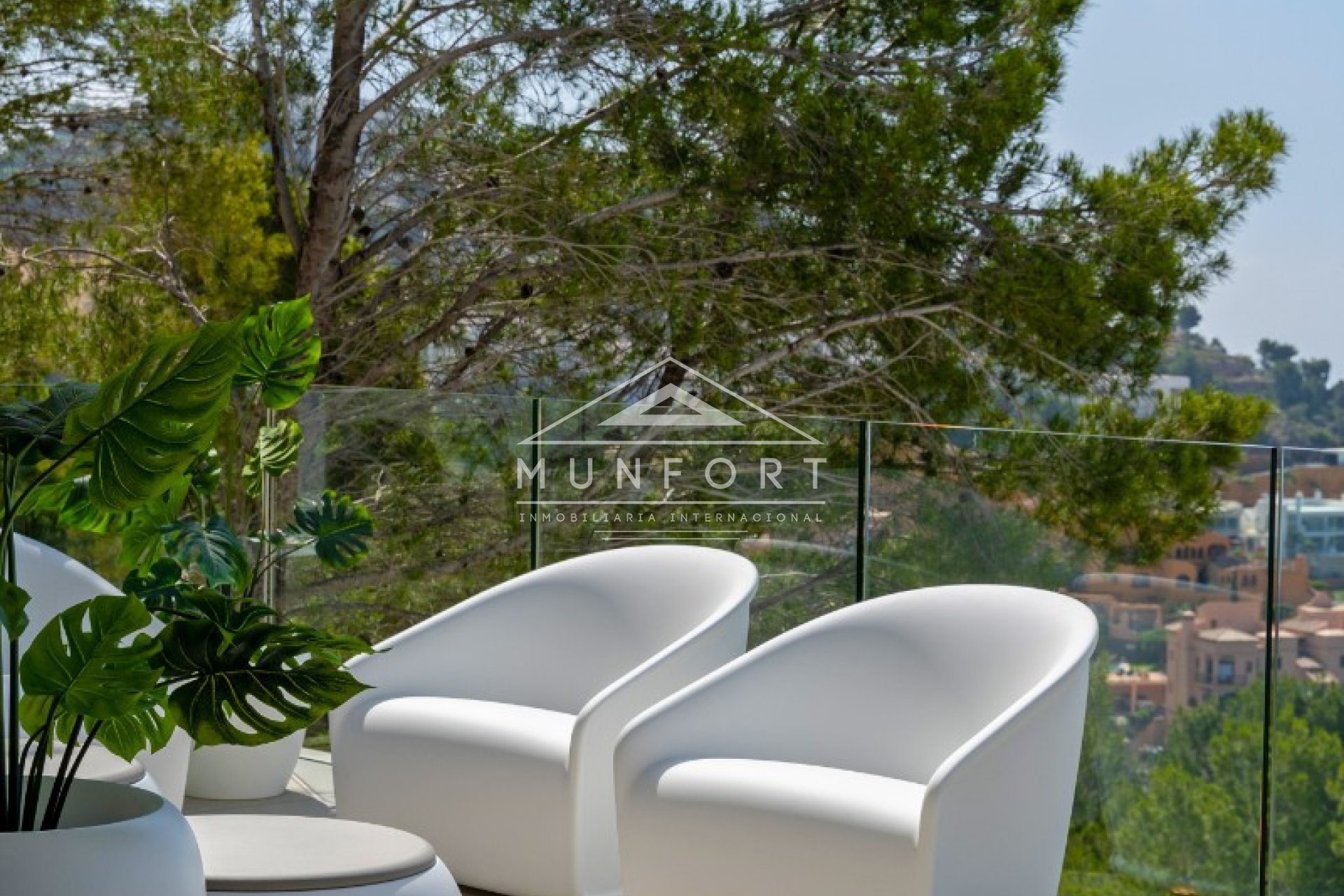 Resale - Luxury Villas -
Altea