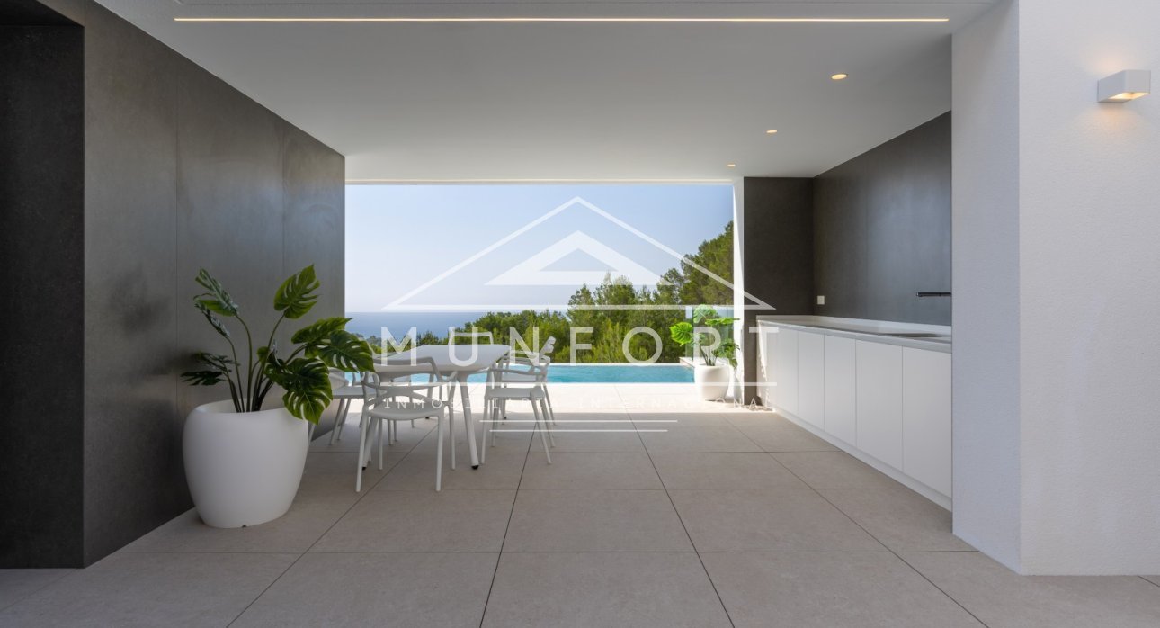 Resale - Luxury Villas -
Altea