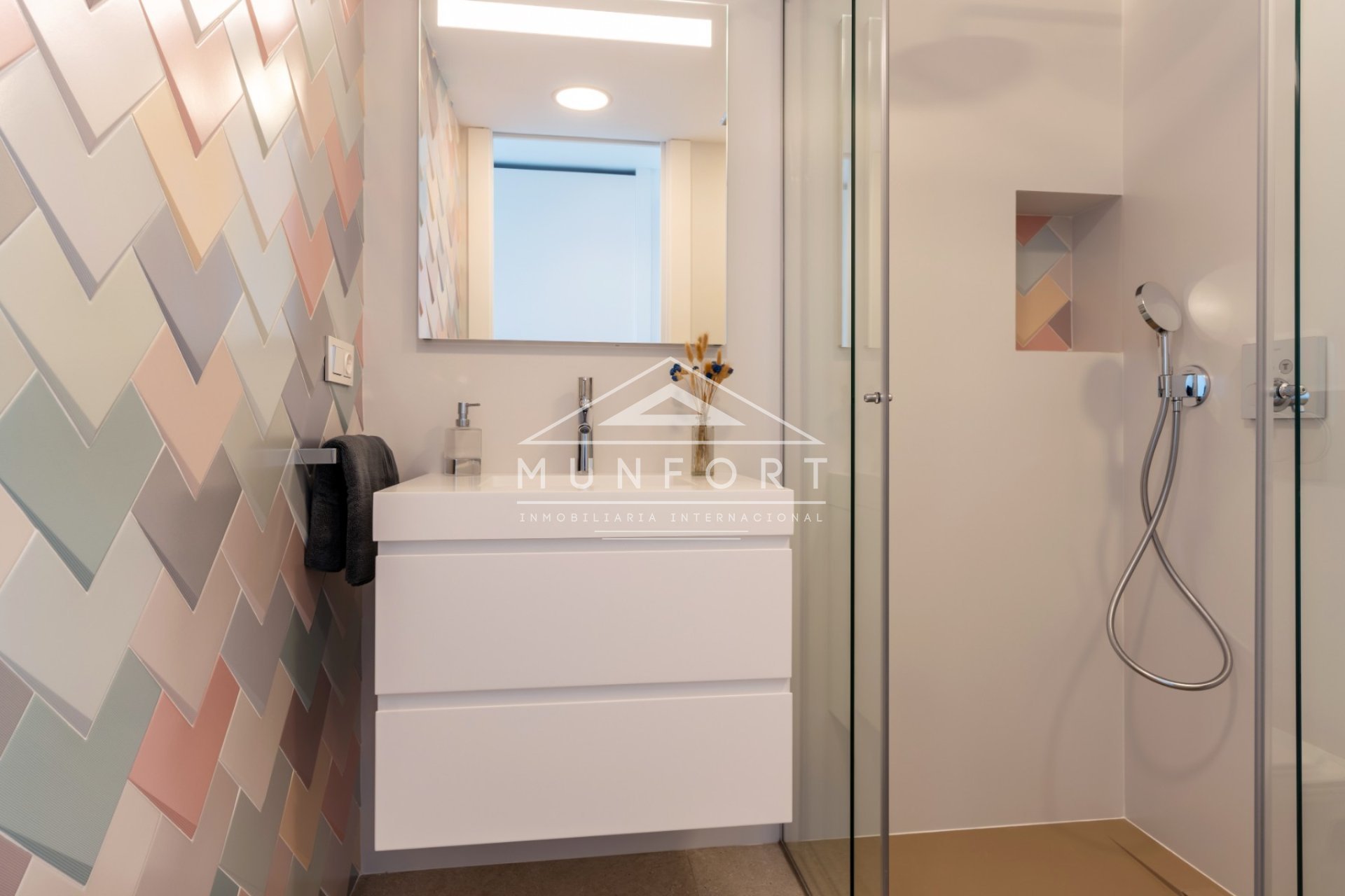 Resale - Luxury Villas -
Altea