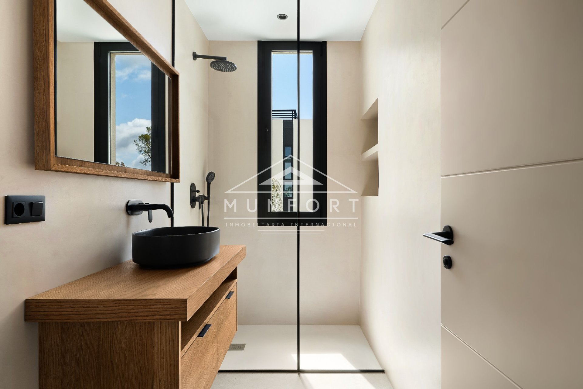 Resale - Luxury Villas -
Benidorm