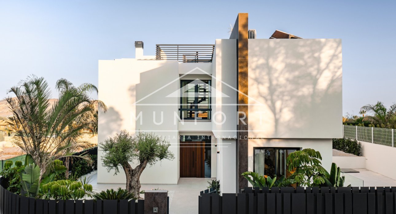 Resale - Luxury Villas -
Benidorm