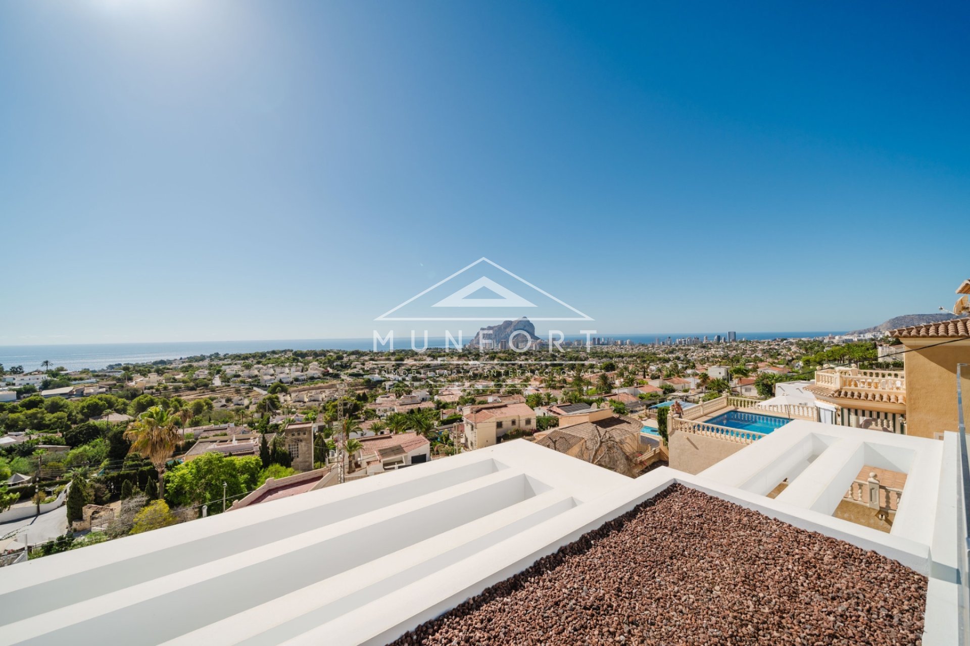 Resale - Luxury Villas -
Calpe