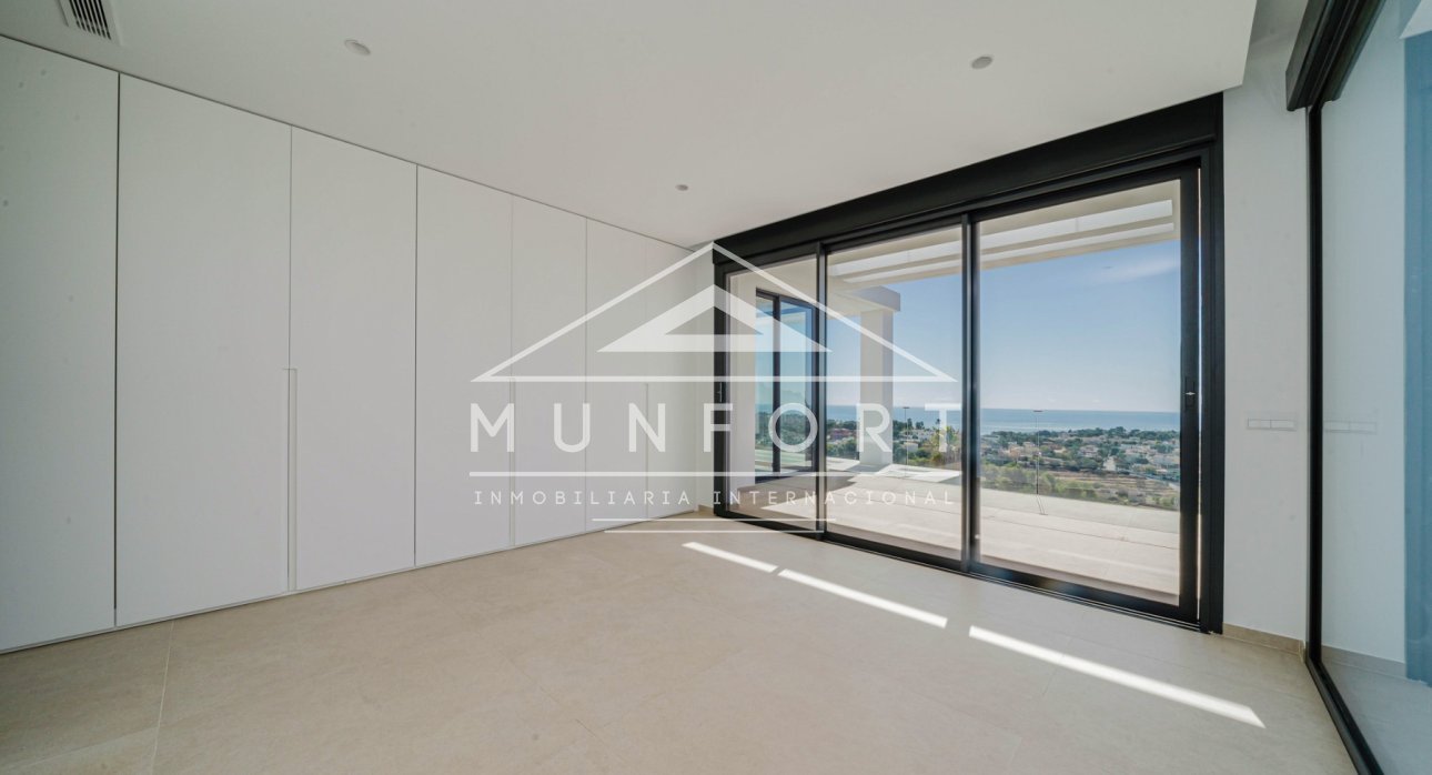 Resale - Luxury Villas -
Calpe