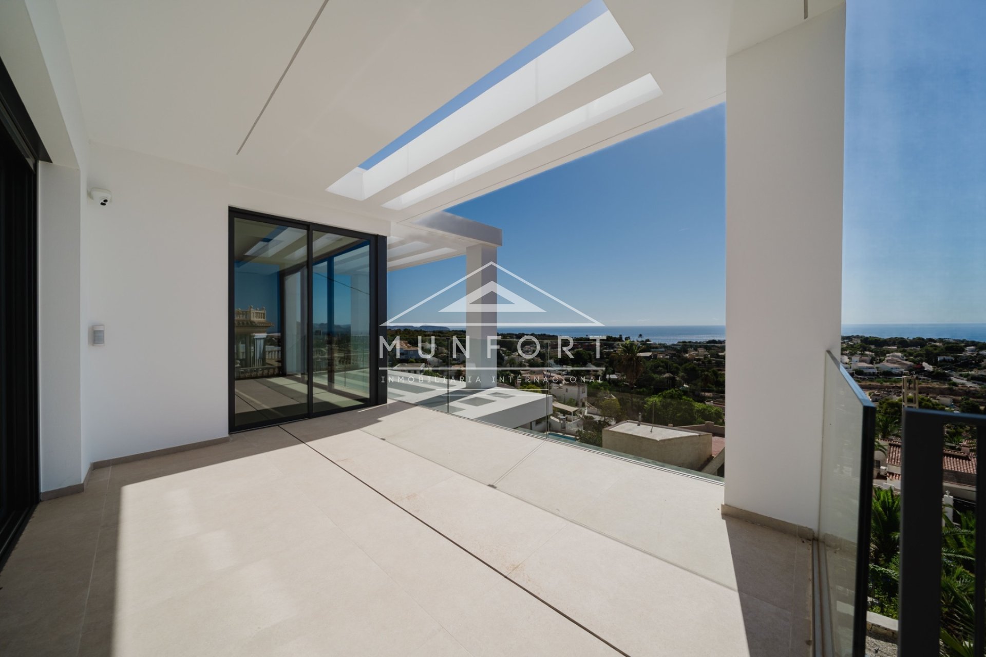 Resale - Luxury Villas -
Calpe