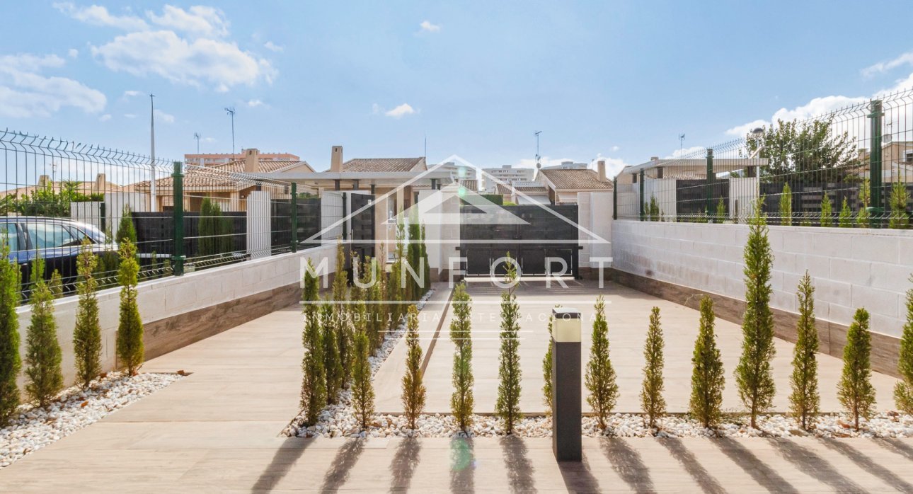 Resale - Luxury Villas -
Cartagena - La Manga