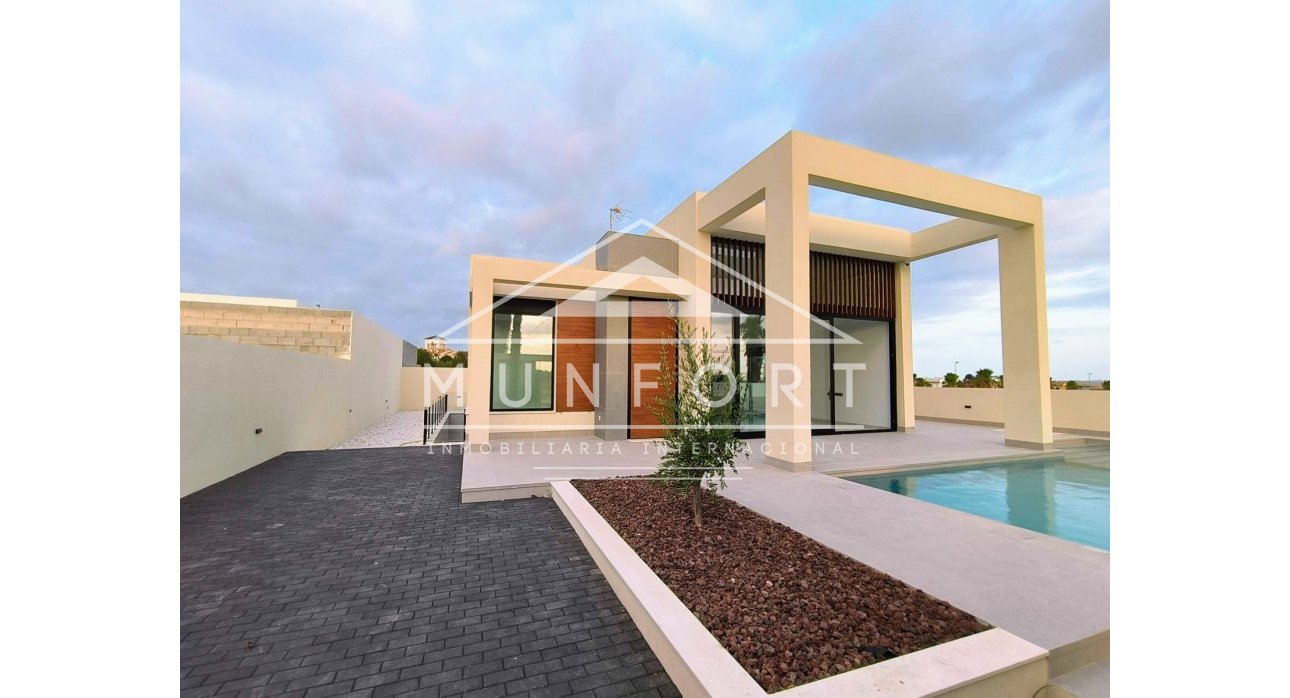 Resale - Luxury Villas -
Ciudad Quesada