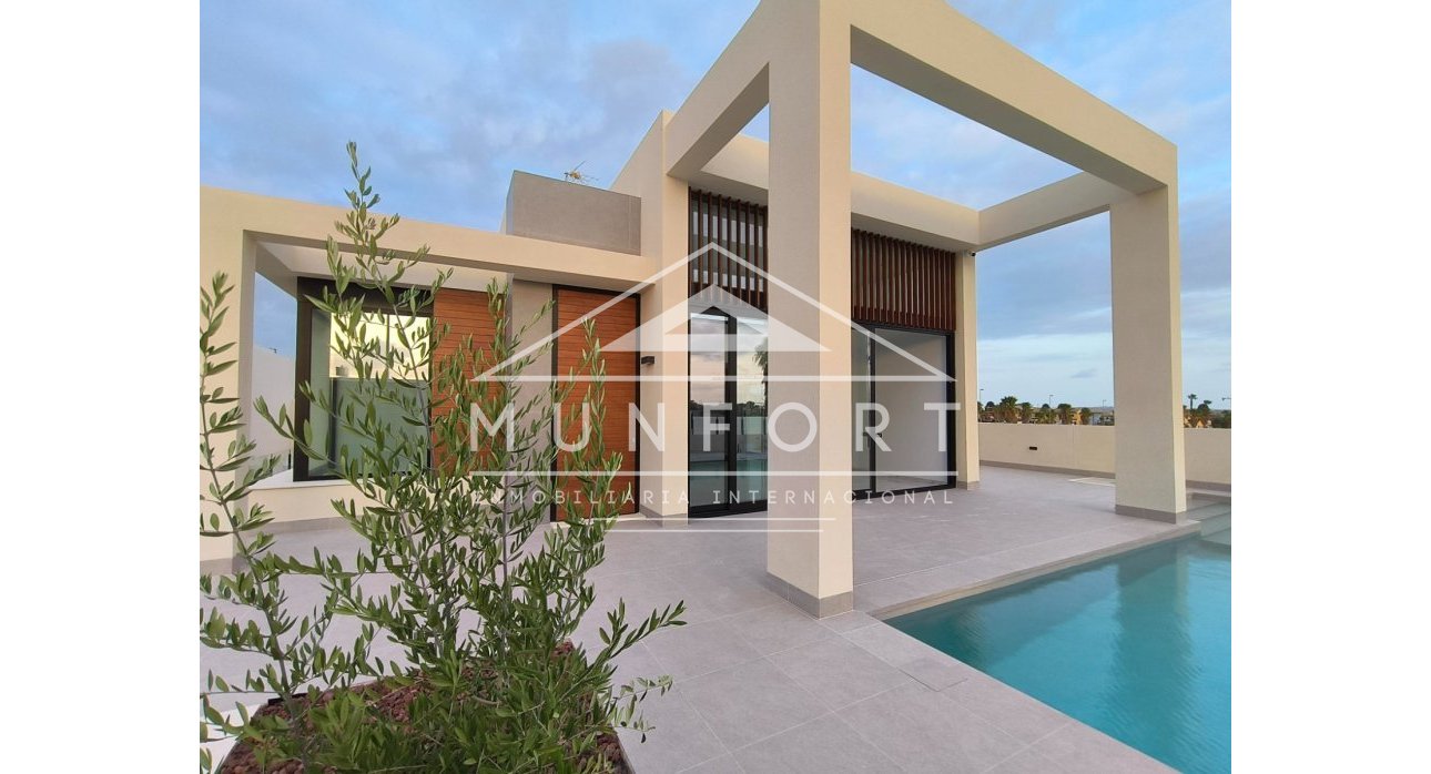 Resale - Luxury Villas -
Ciudad Quesada