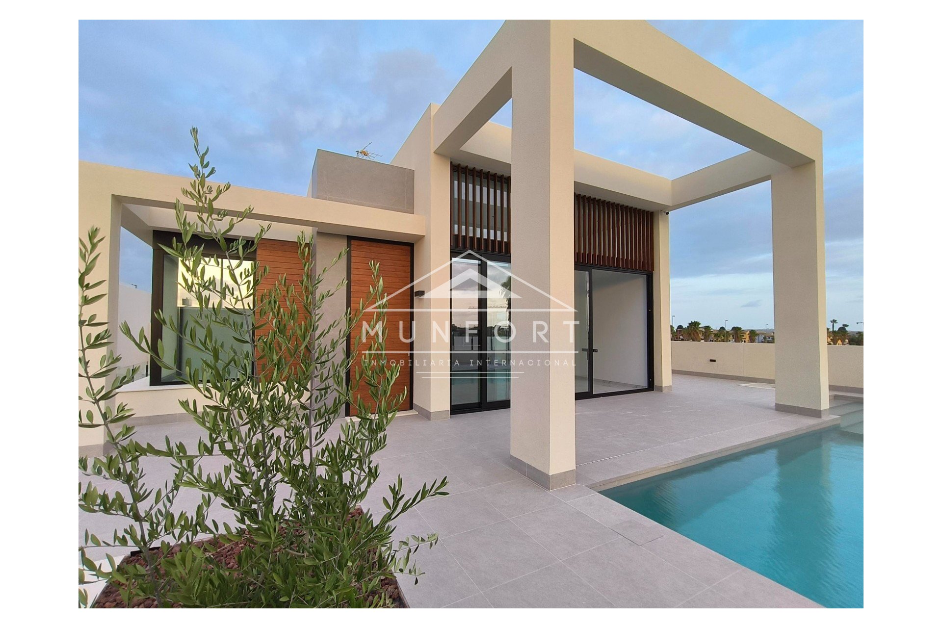 Resale - Luxury Villas -
Ciudad Quesada