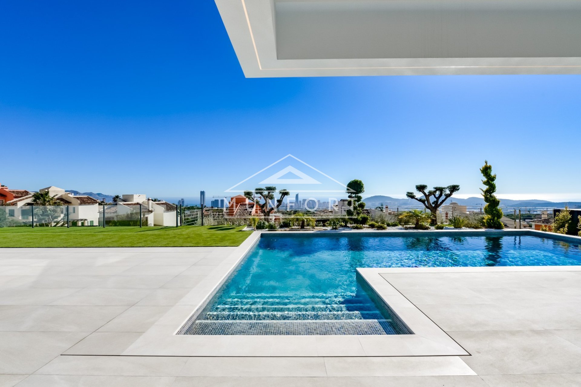 Resale - Luxury Villas -
Finestrat - Sierra Cortina