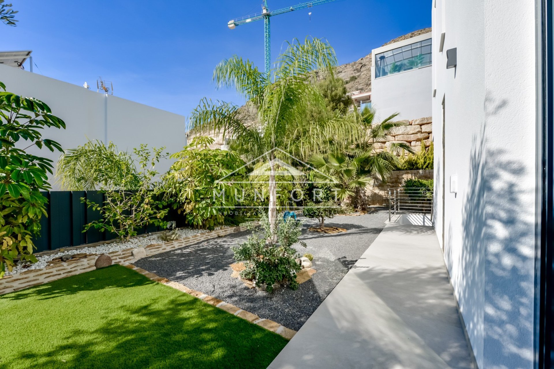 Resale - Luxury Villas -
Finestrat - Sierra Cortina