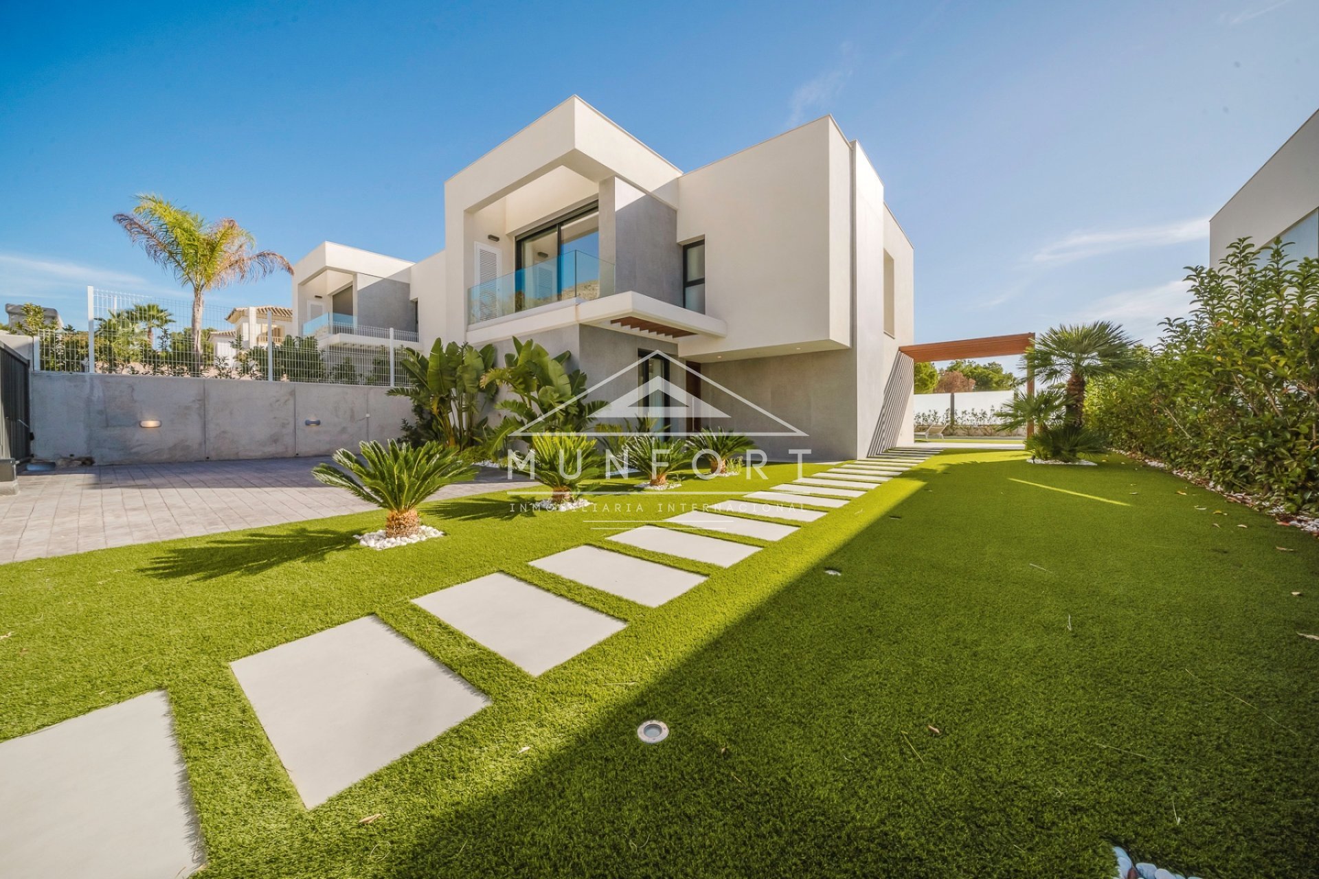 Resale - Luxury Villas -
Finestrat - Sierra Cortina