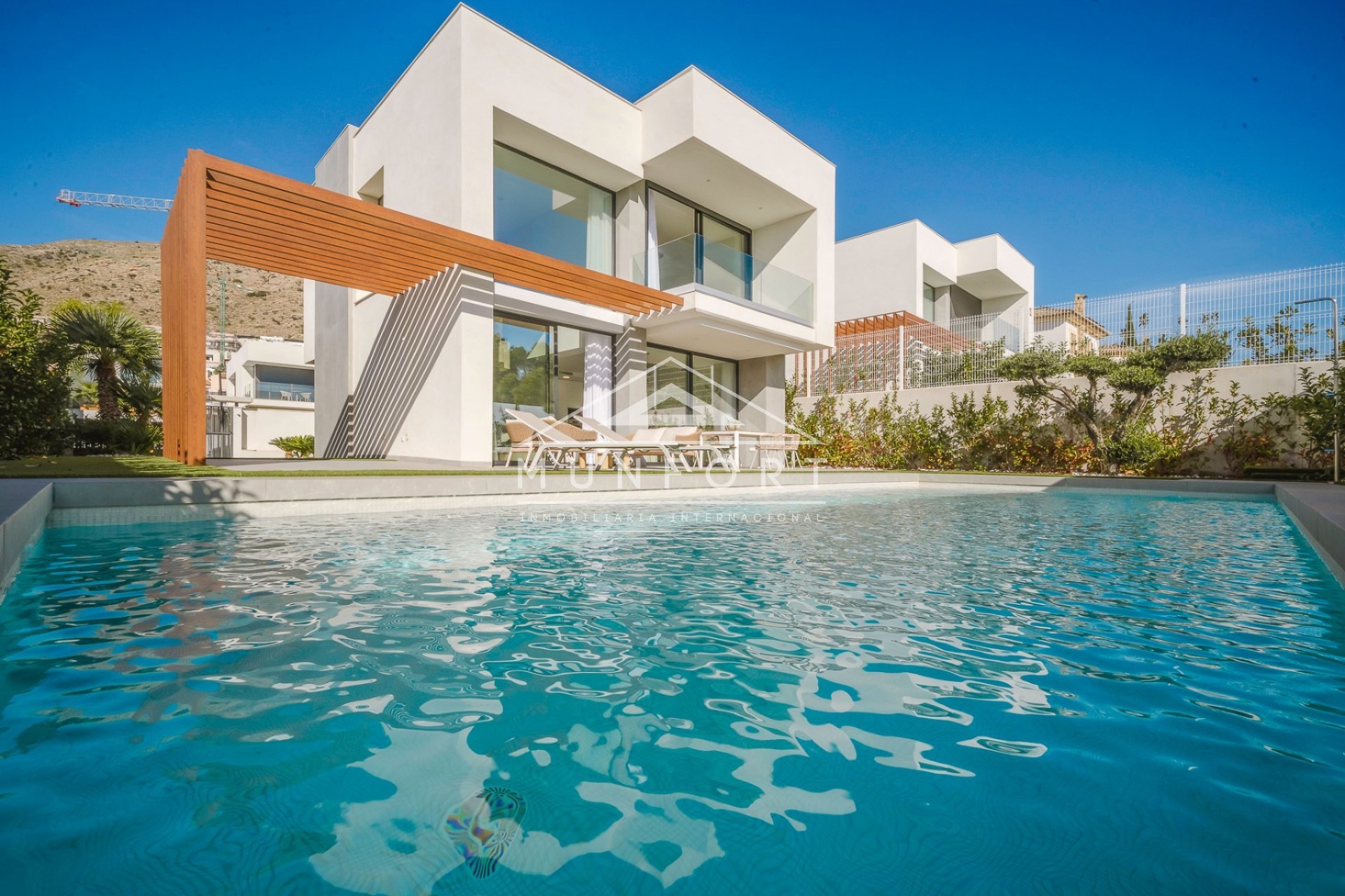 Resale - Luxury Villas -
Finestrat - Sierra Cortina