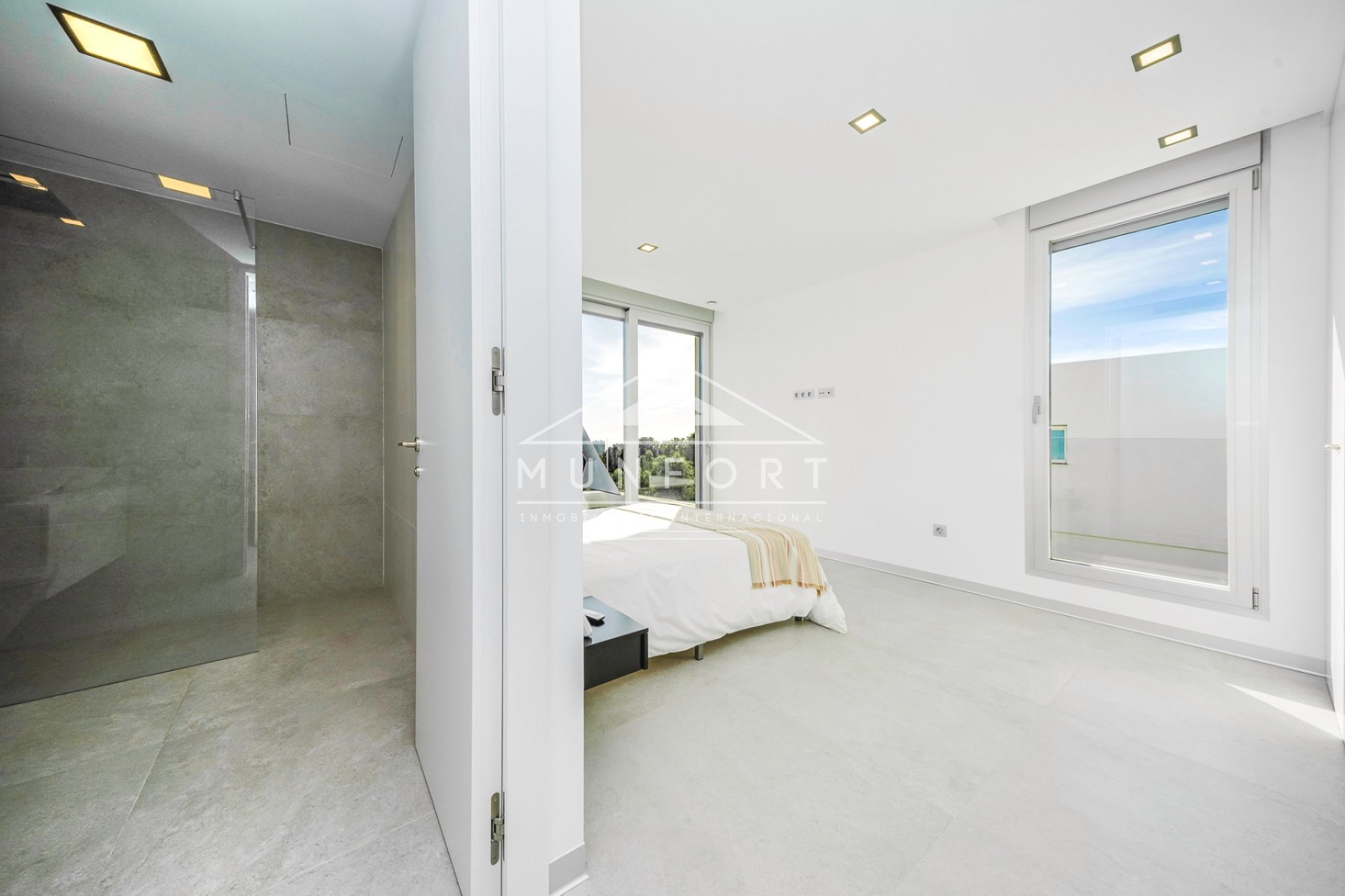 Resale - Luxury Villas -
Finestrat - Sierra Cortina