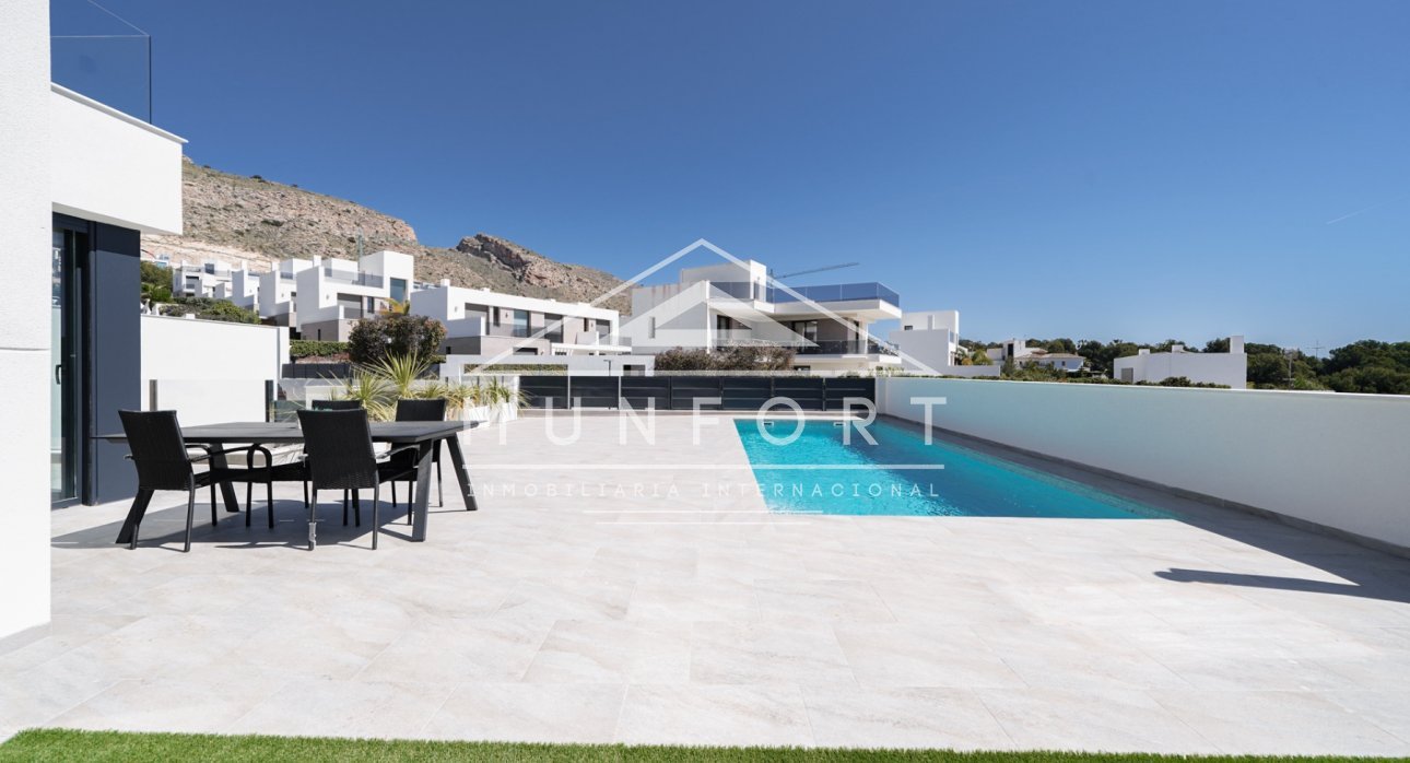 Resale - Luxury Villas -
Finestrat