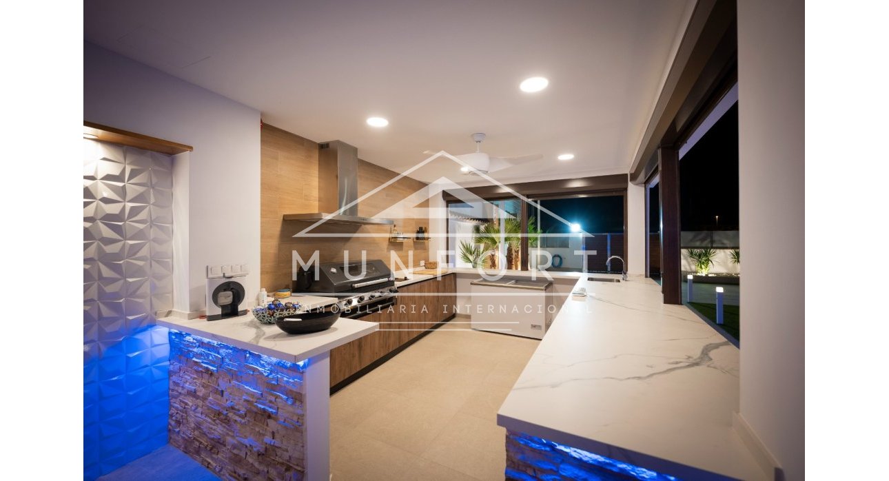 Resale - Luxury Villas -
Murcia - Jerónimo y Avileses