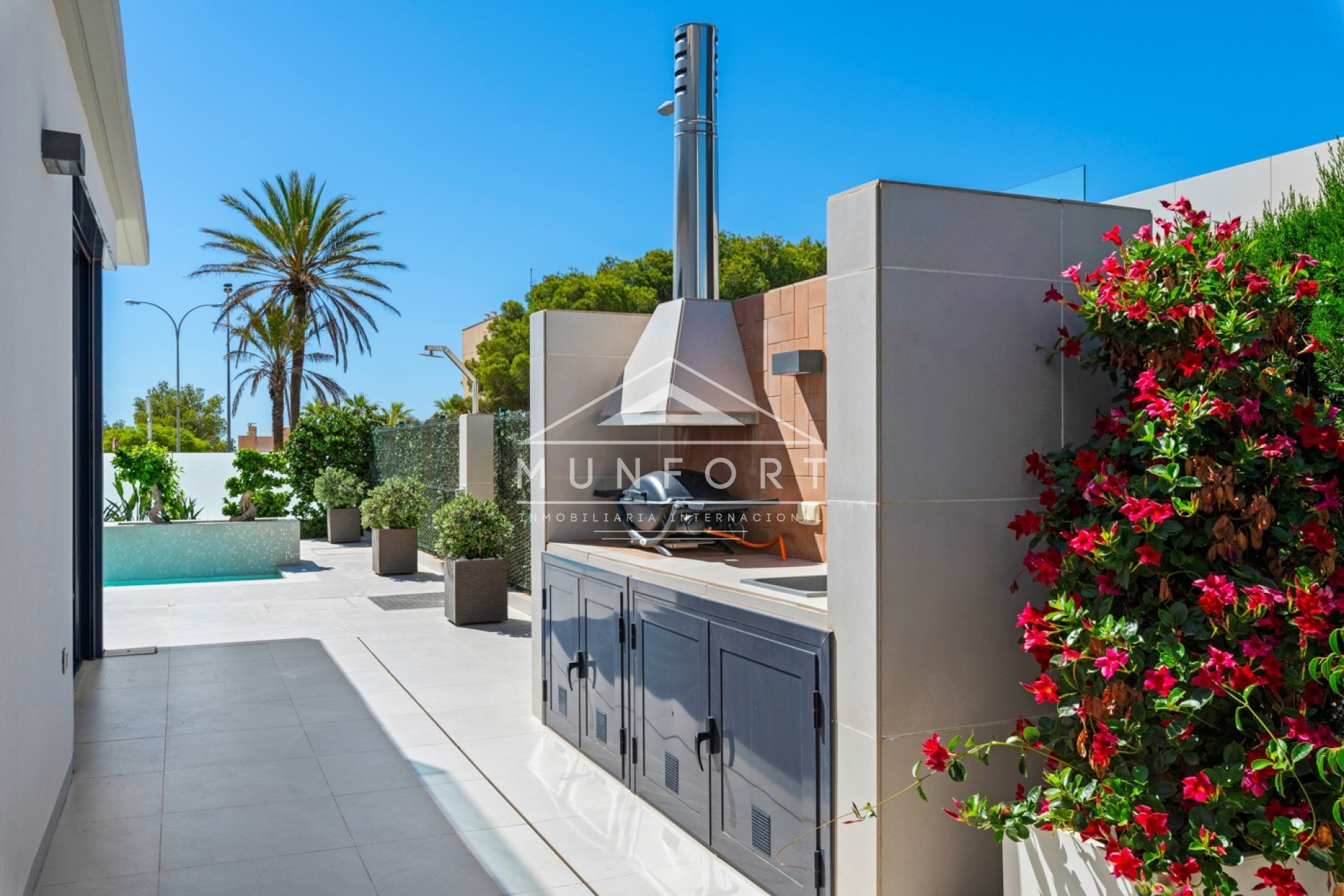 Resale - Luxury Villas -
Orihuela Costa - Aguamarina