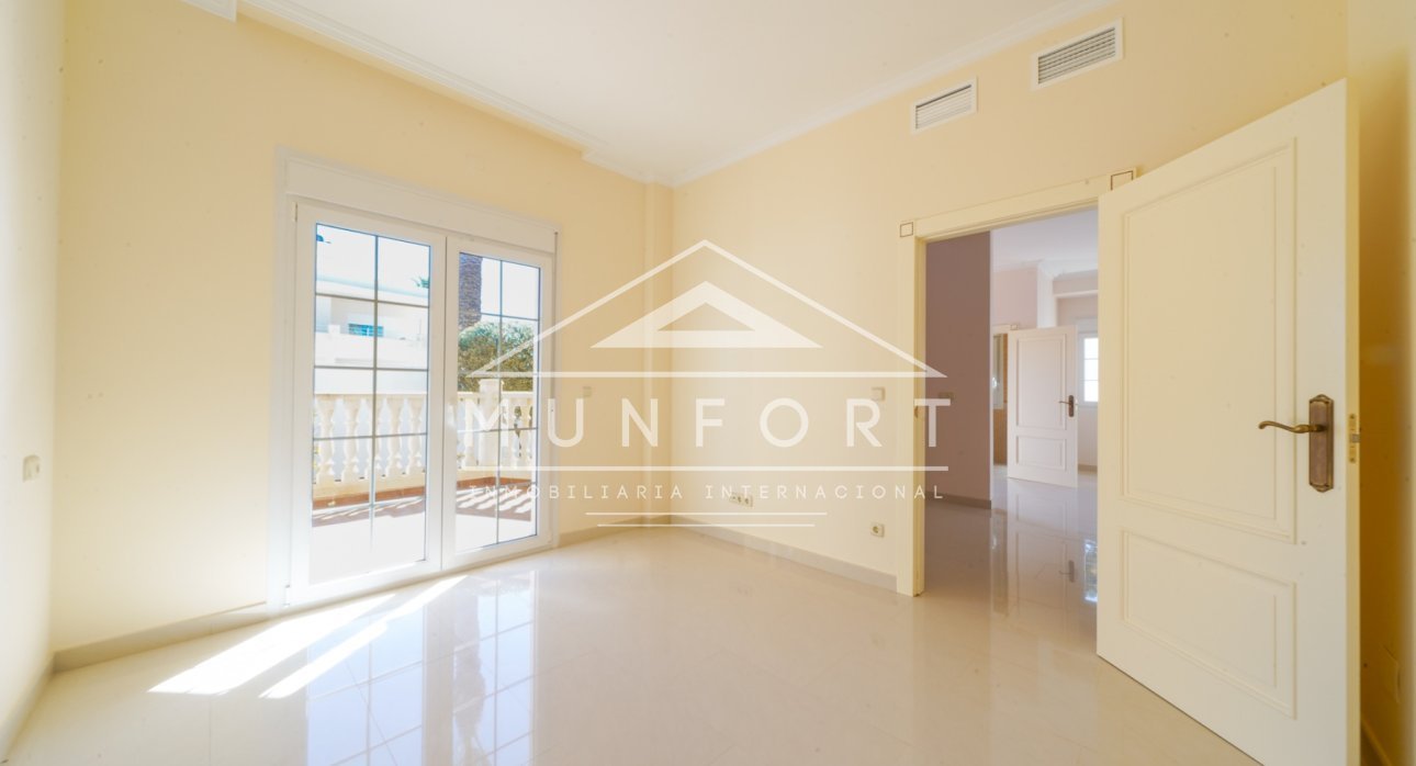 Resale - Luxury Villas -
Orihuela Costa - Cabo Roig