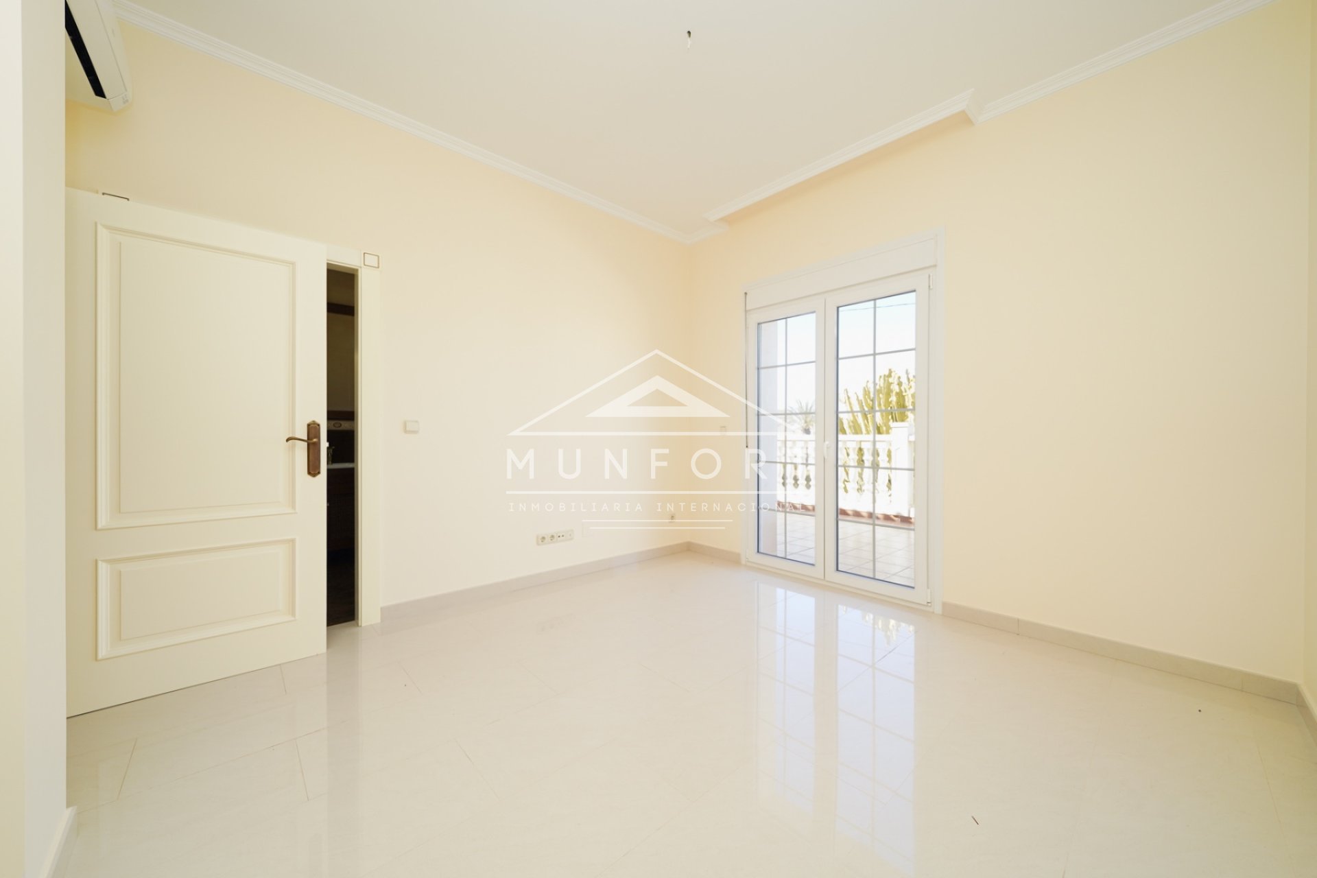 Resale - Luxury Villas -
Orihuela Costa - Cabo Roig