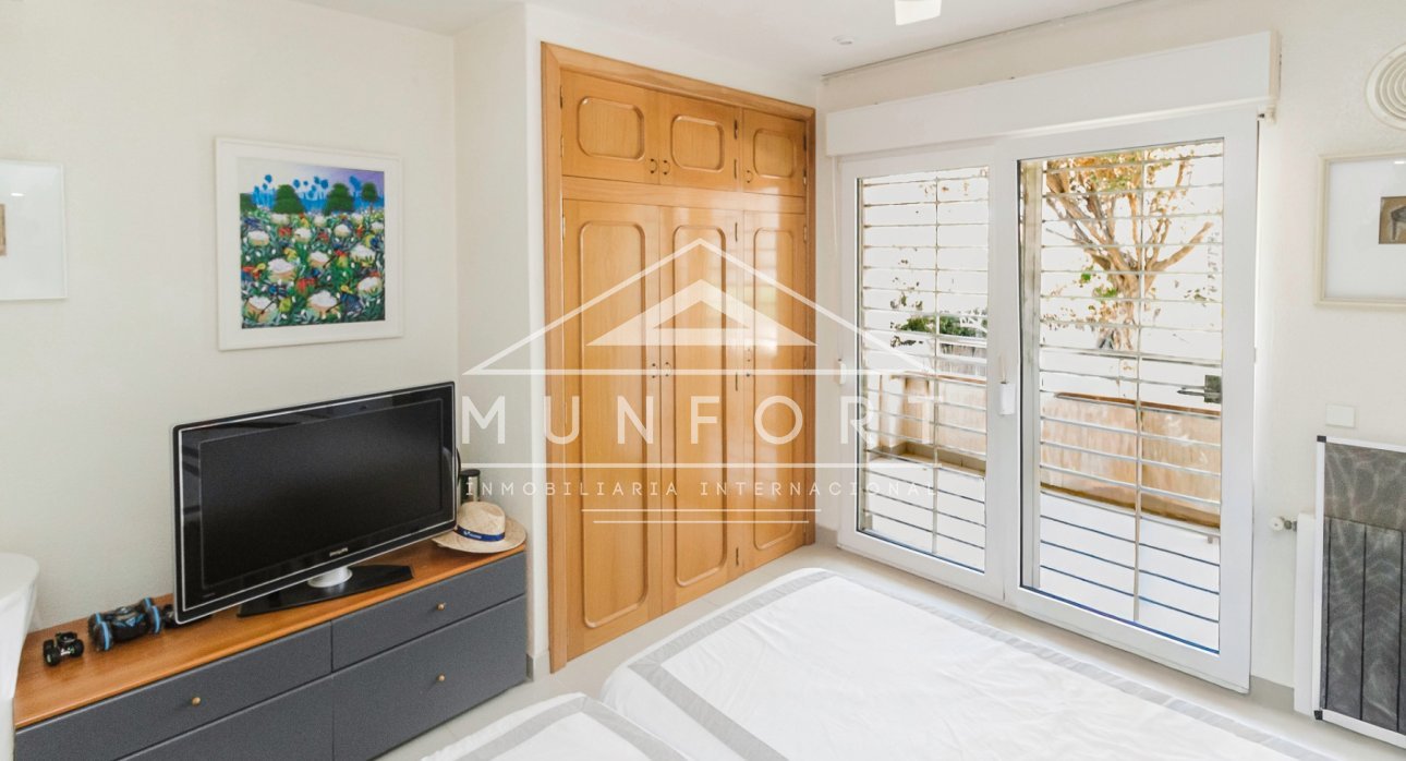 Resale - Luxury Villas -
Orihuela Costa - Dehesa de Campoamor