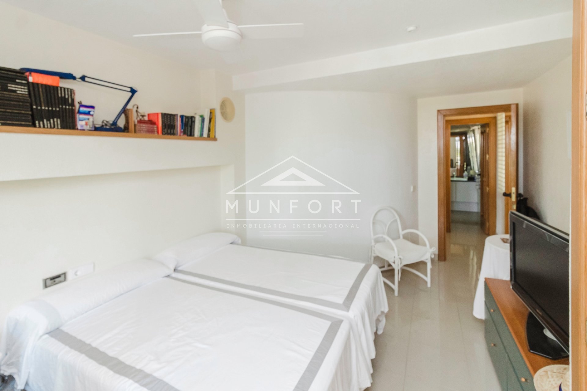 Resale - Luxury Villas -
Orihuela Costa - Dehesa de Campoamor