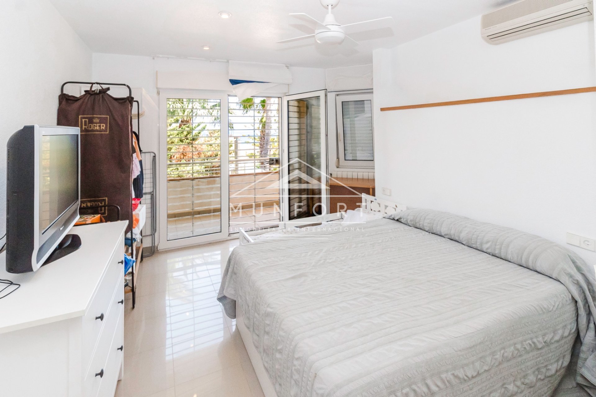 Resale - Luxury Villas -
Orihuela Costa - Dehesa de Campoamor