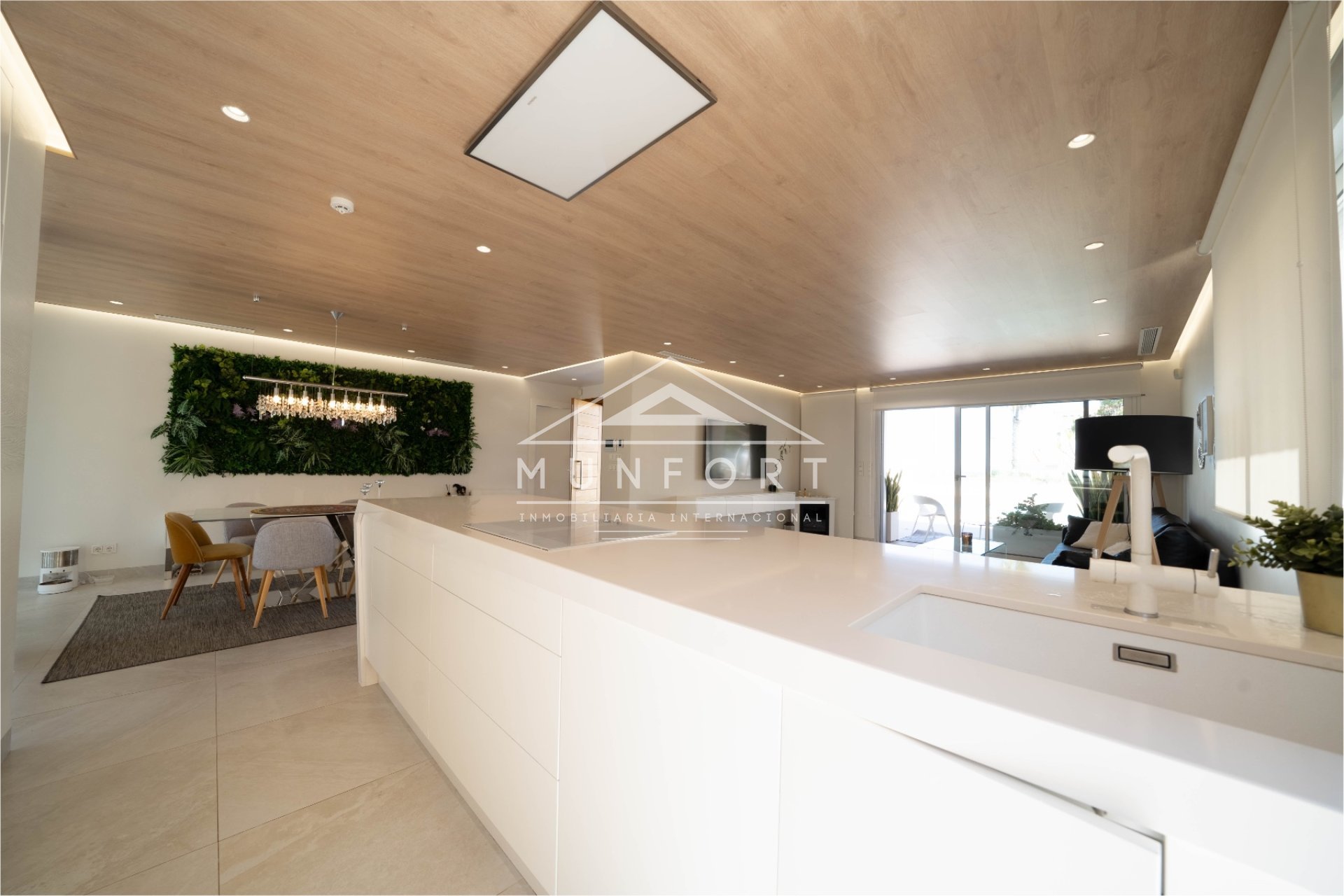 Resale - Luxury Villas -
Orihuela Costa - Dehesa de Campoamor