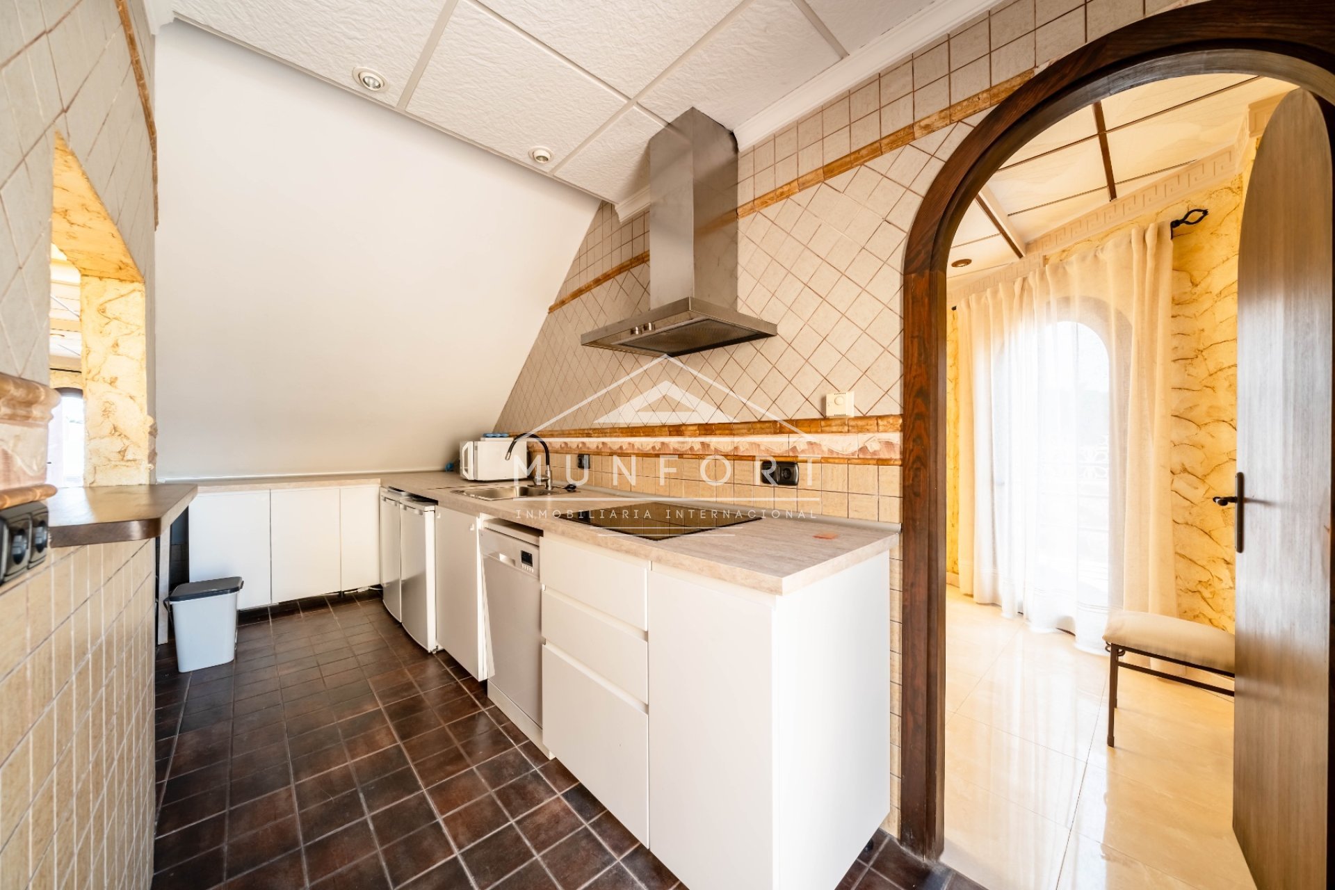 Resale - Luxury Villas -
Orihuela Costa - La Zenia