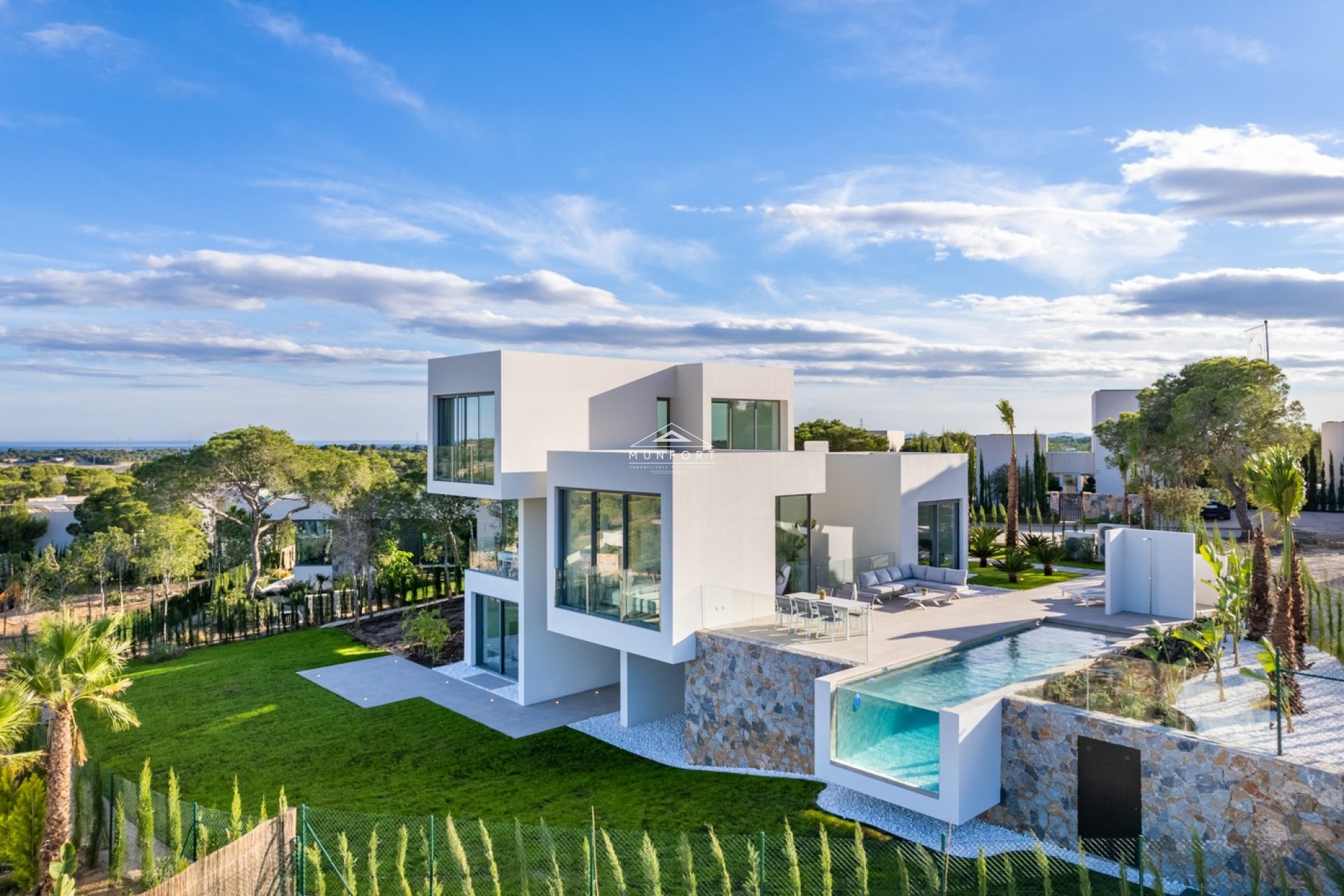 Resale - Luxury Villas -
Orihuela Costa - Las Colinas Golf