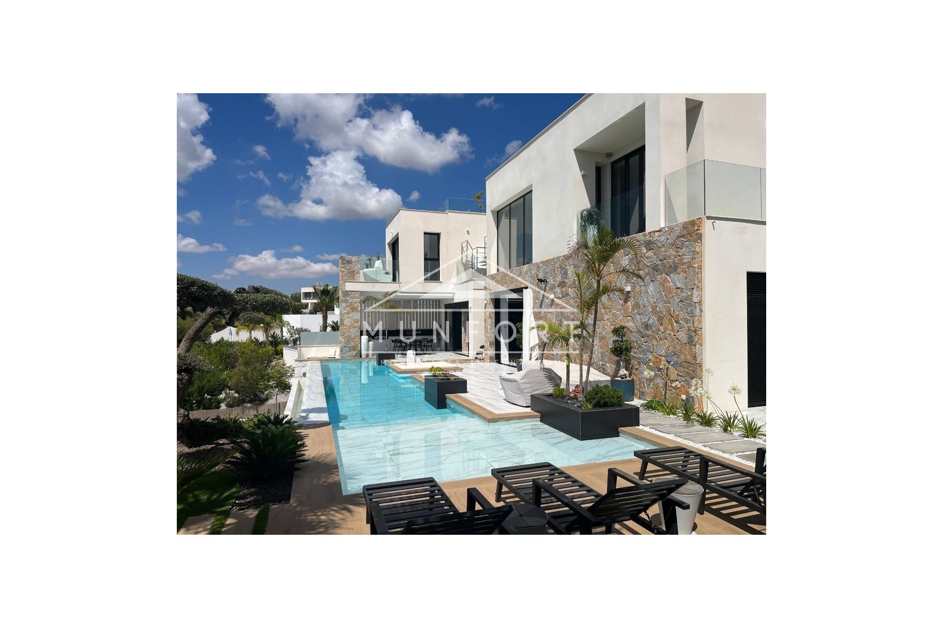 Resale - Luxury Villas -
Orihuela Costa - Las Colinas Golf