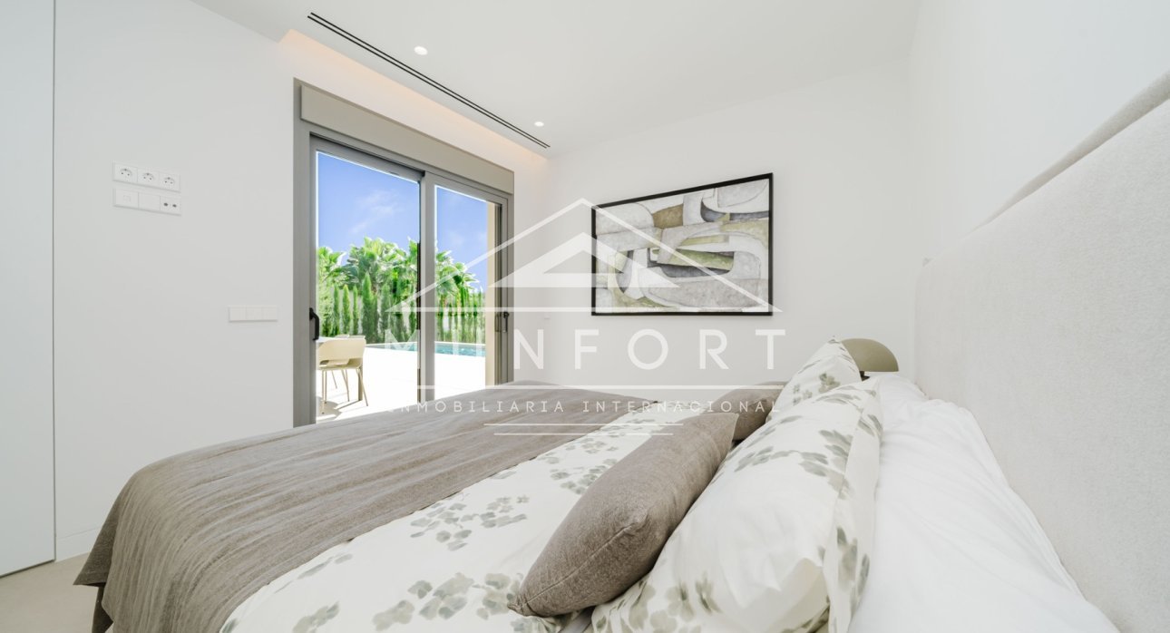 Resale - Luxury Villas -
Orihuela Costa - Las Colinas Golf