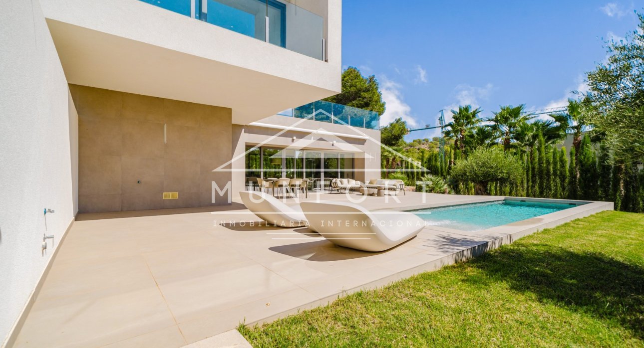 Resale - Luxury Villas -
Orihuela Costa - Las Colinas Golf
