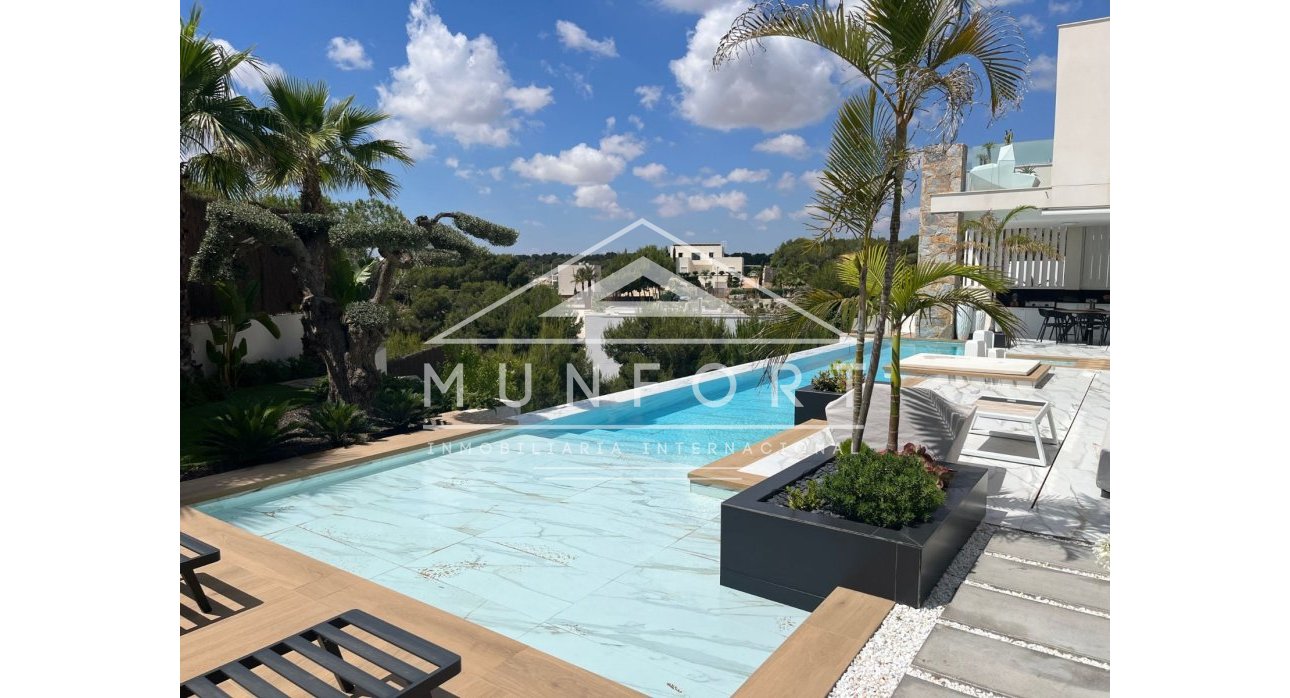 Resale - Luxury Villas -
Orihuela Costa - Las Colinas Golf