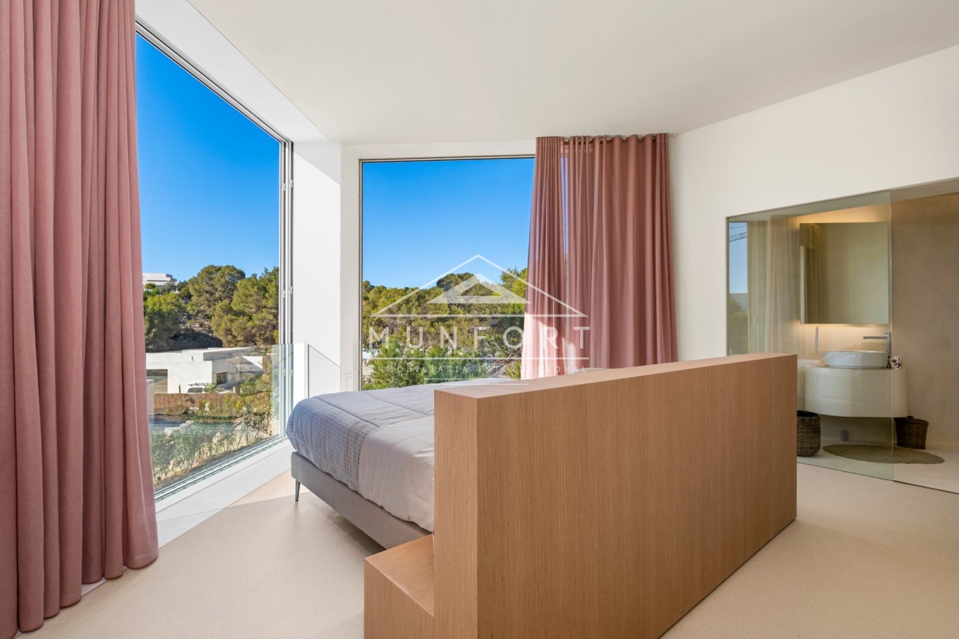 Resale - Luxury Villas -
Orihuela Costa - Las Colinas Golf